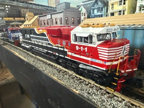 MTH 20-21956-1 - SD60E Diesel Engine "Norfolk Southern" #911 w/ PS3 (First Responders)
