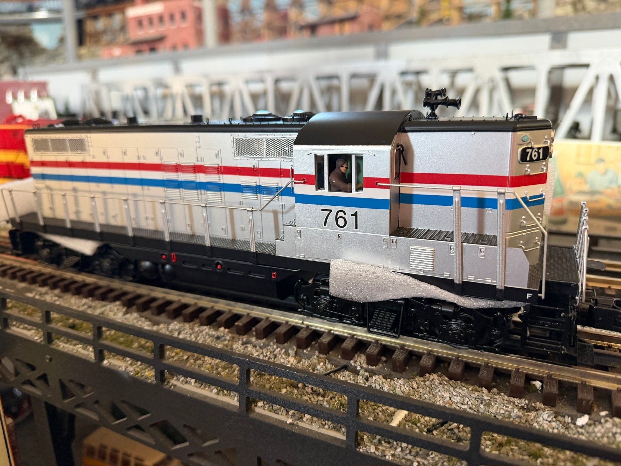 MTH 20-29050-1 - GP-7 Diesel Engine "Amtrak" #761 w/ PS3
