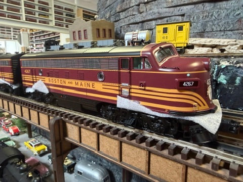 MTH 20-21990-1 - F-7 A Unit Diesel Engine "Boston & Maine" #4267 w/ PS3 - MrMuffin'sTrains