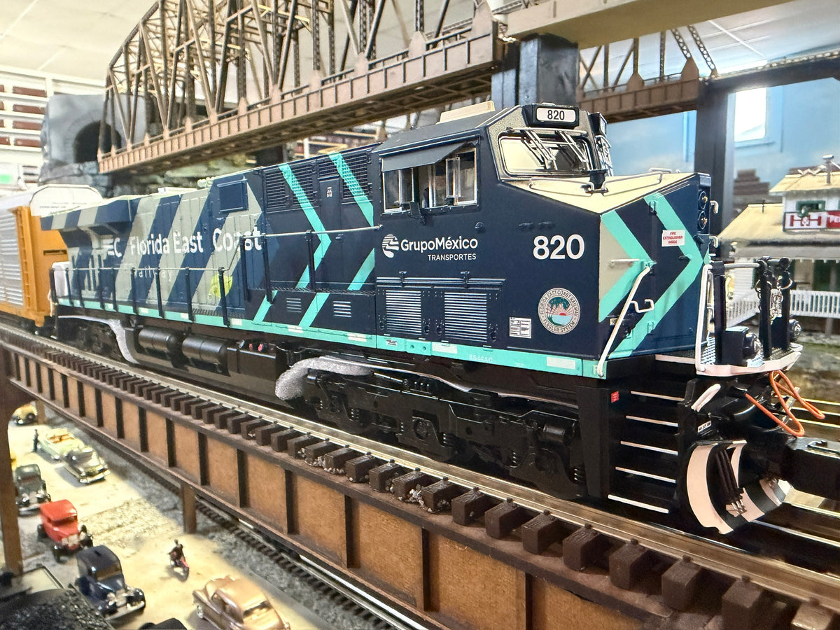 Lionel 2522070 - Legacy ES44 Autorack Set "Florida East Coast" - MrMuffin'sTrains