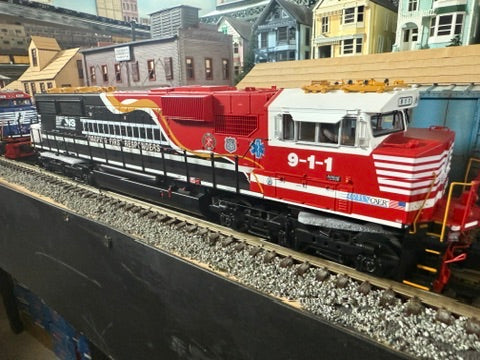 MTH 20-21956-1 - SD60E Diesel Engine "Norfolk Southern" #911 w/ PS3 (First Responders)