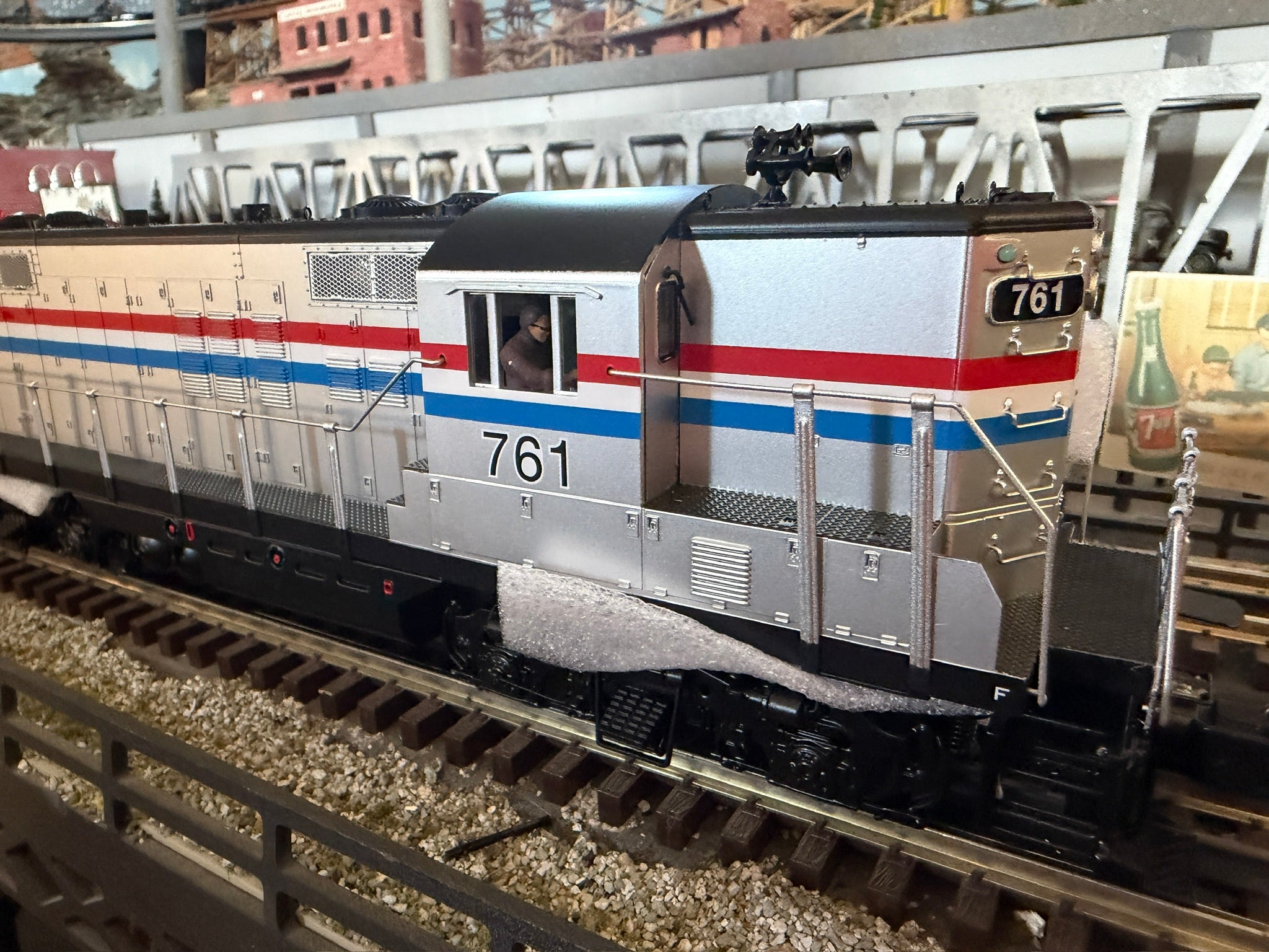 MTH 20-29050-1 - GP-7 Diesel Engine "Amtrak" #761 w/ PS3