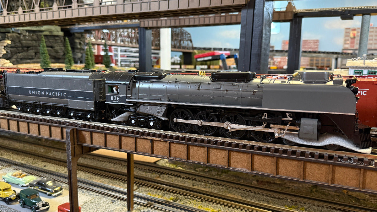 MTH 20-3961-1 - Premier - FEF 4-8-4 Northern Steam Engine "Union Pacific" #836 w/ PS3 (TT Gray w/Silver Stripes)