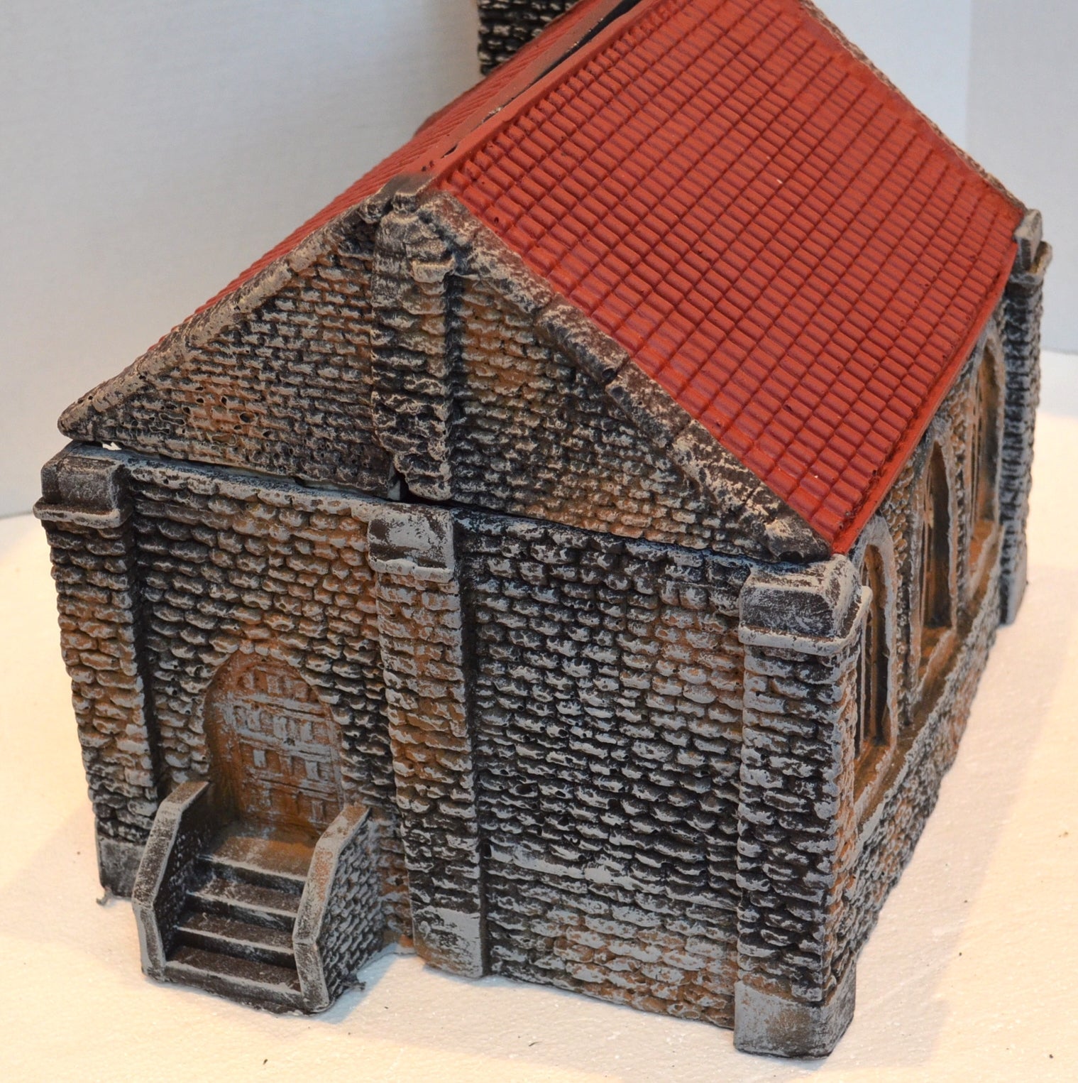 Atherton Scenics 9947 - WWII - Medieval Stone Church