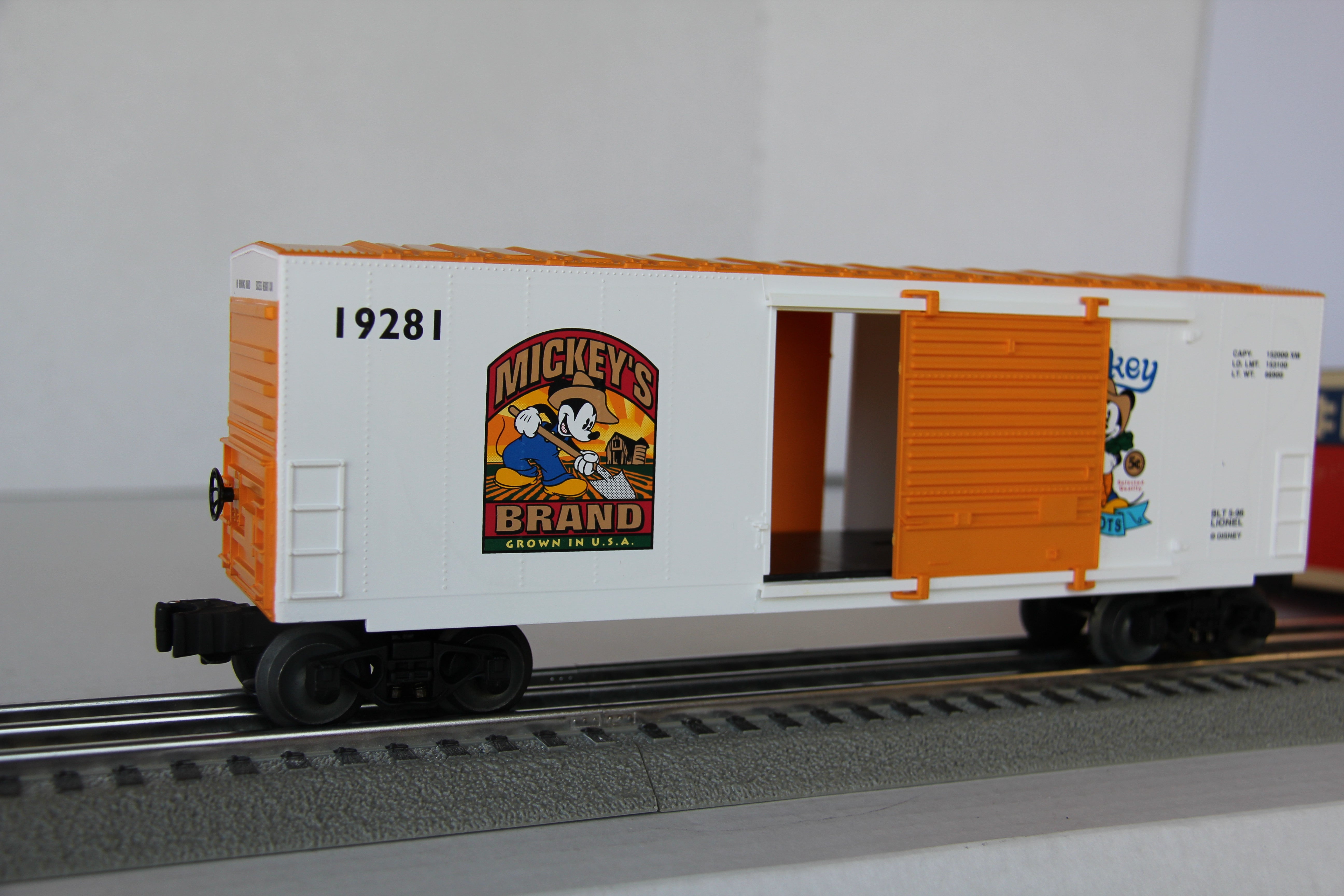 Lionel 6-19281 Mickey's Carrots Hi-Cube Boxcar-Second hand-M3965