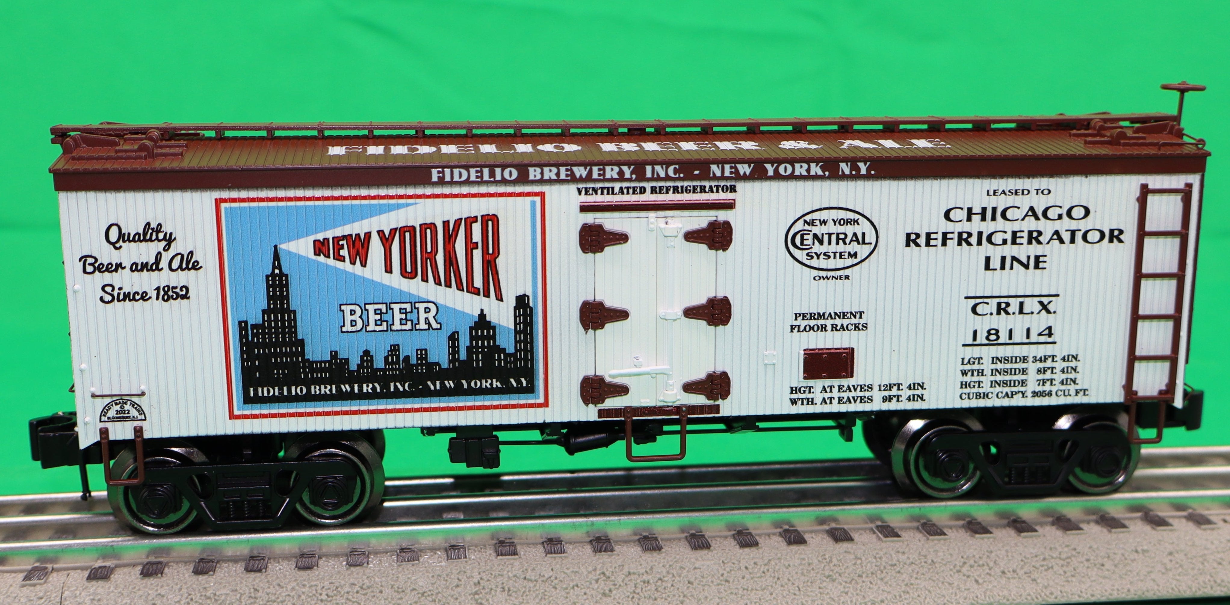 Ready Made Trains RMT-86199-97 - 36' Woodside Reefer Car "New York Central" (Fidelio Beer)