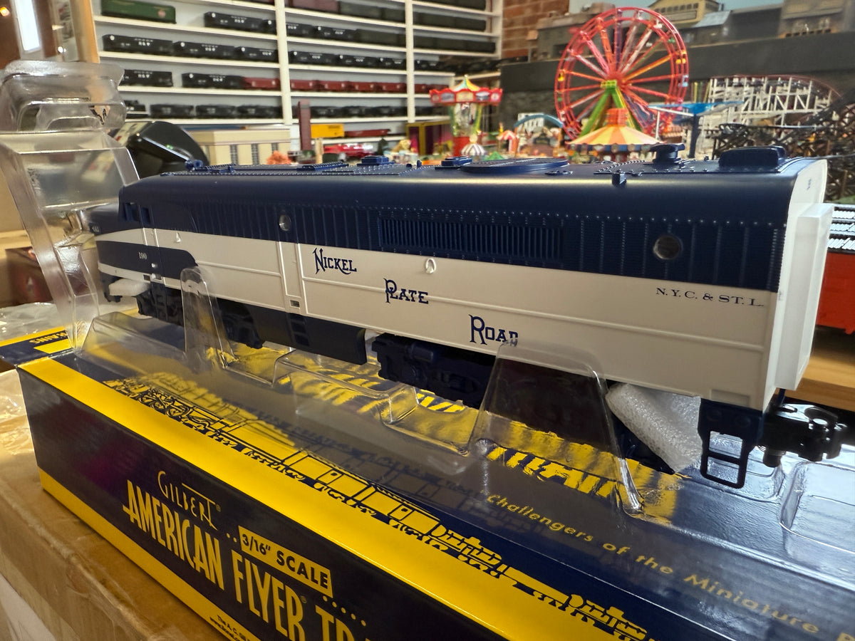 Lionel A/F 2221140 - FlyerChief PA AA Diesel Set "Nickel Plate Road" #189/190 - MrMuffin'sTrains