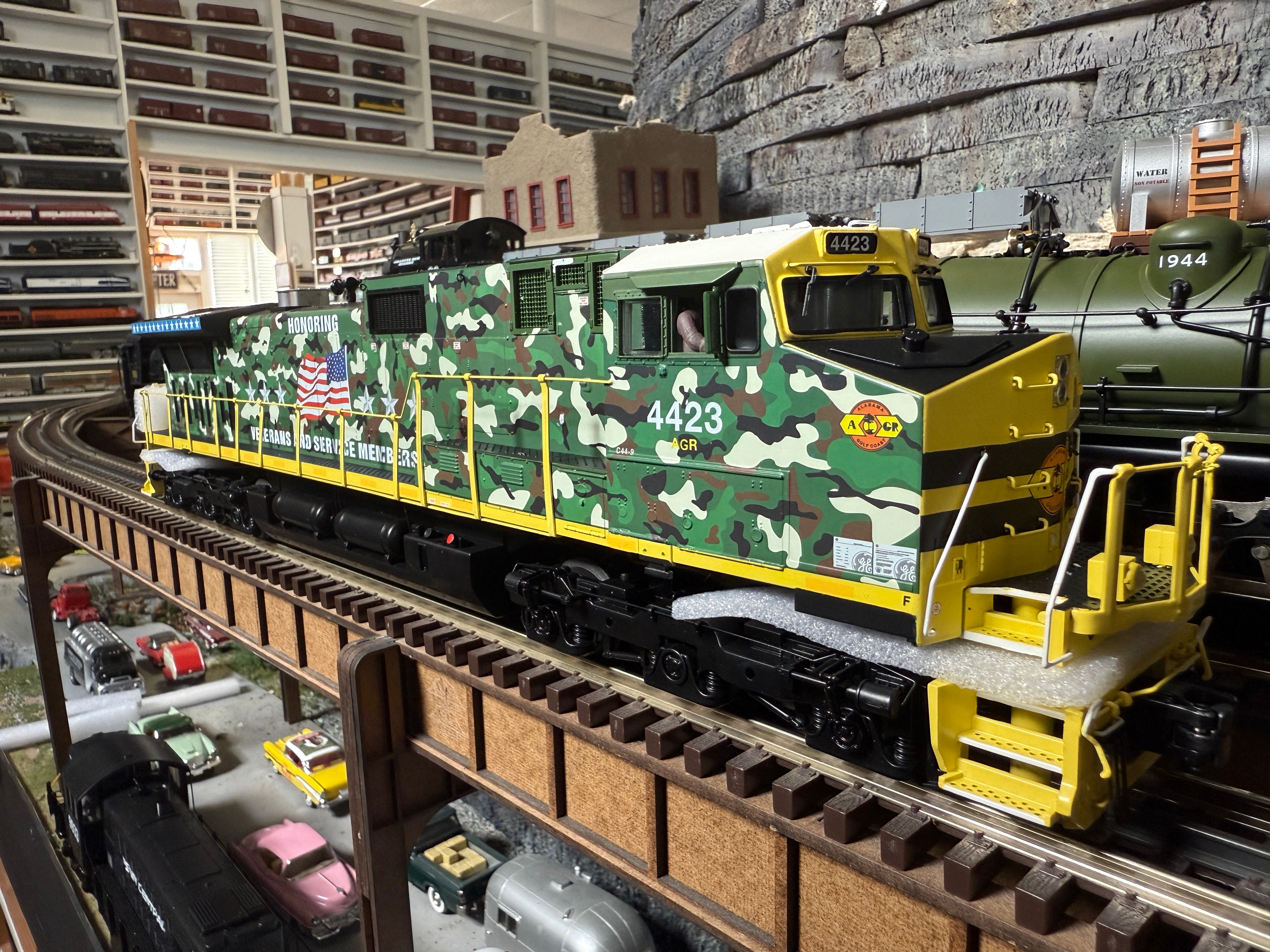 Atlas O 30138372 - Premier - C44-9W Diesel Locomotive "Alabama & Gulf Coast Railway" #4423 (Veterans Unit)