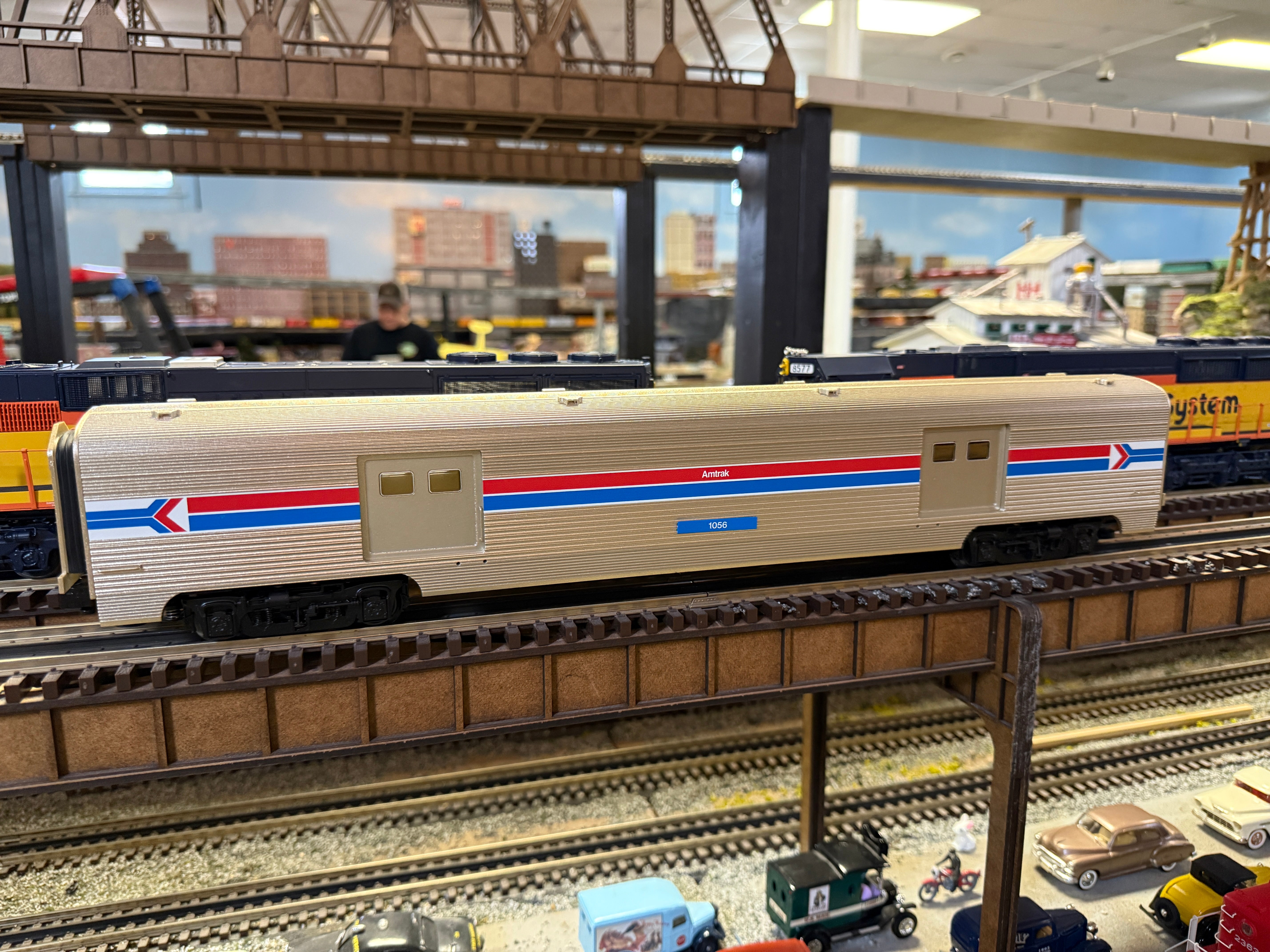Lionel 2527350 - Vision Line 21" Passenger Car Set "Amtrak" (4-Car) Rainbow, Phase I