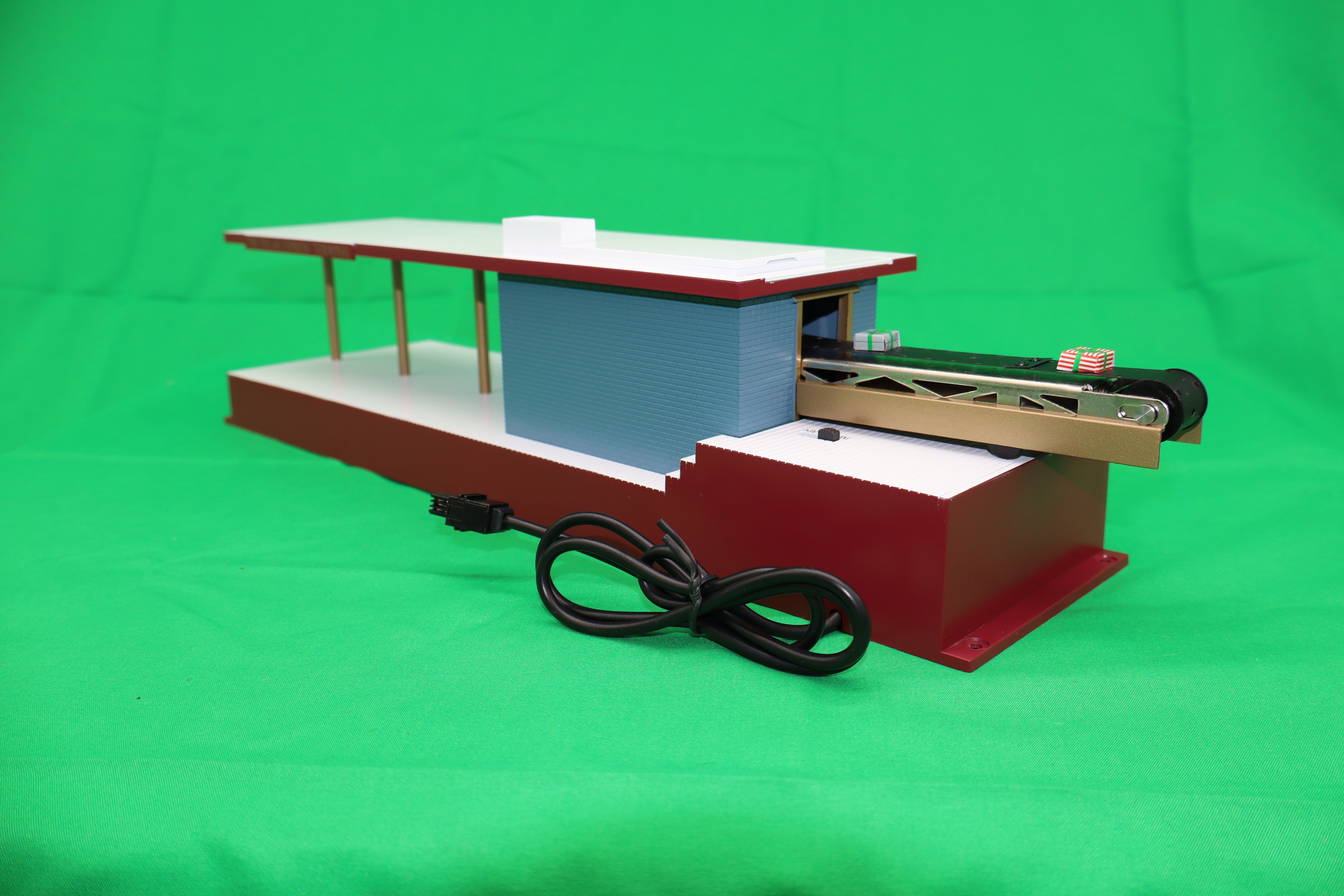 Lionel 2429100 - Operating Freight Terminal "The Polar Express"
