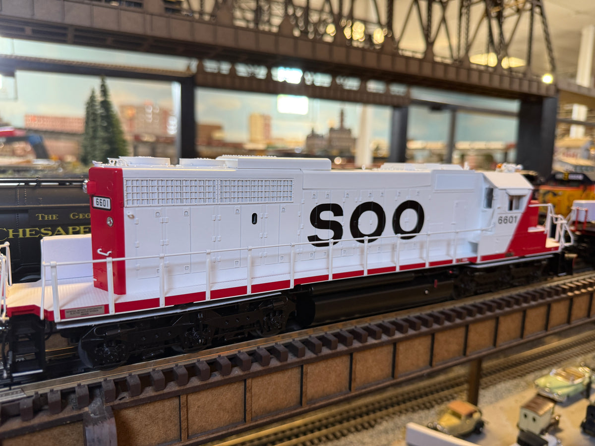 Lionel 2533432 - Legacy - SD40-2 Diesel Locomotive "Soo Line" #6601 - MrMuffin'sTrains