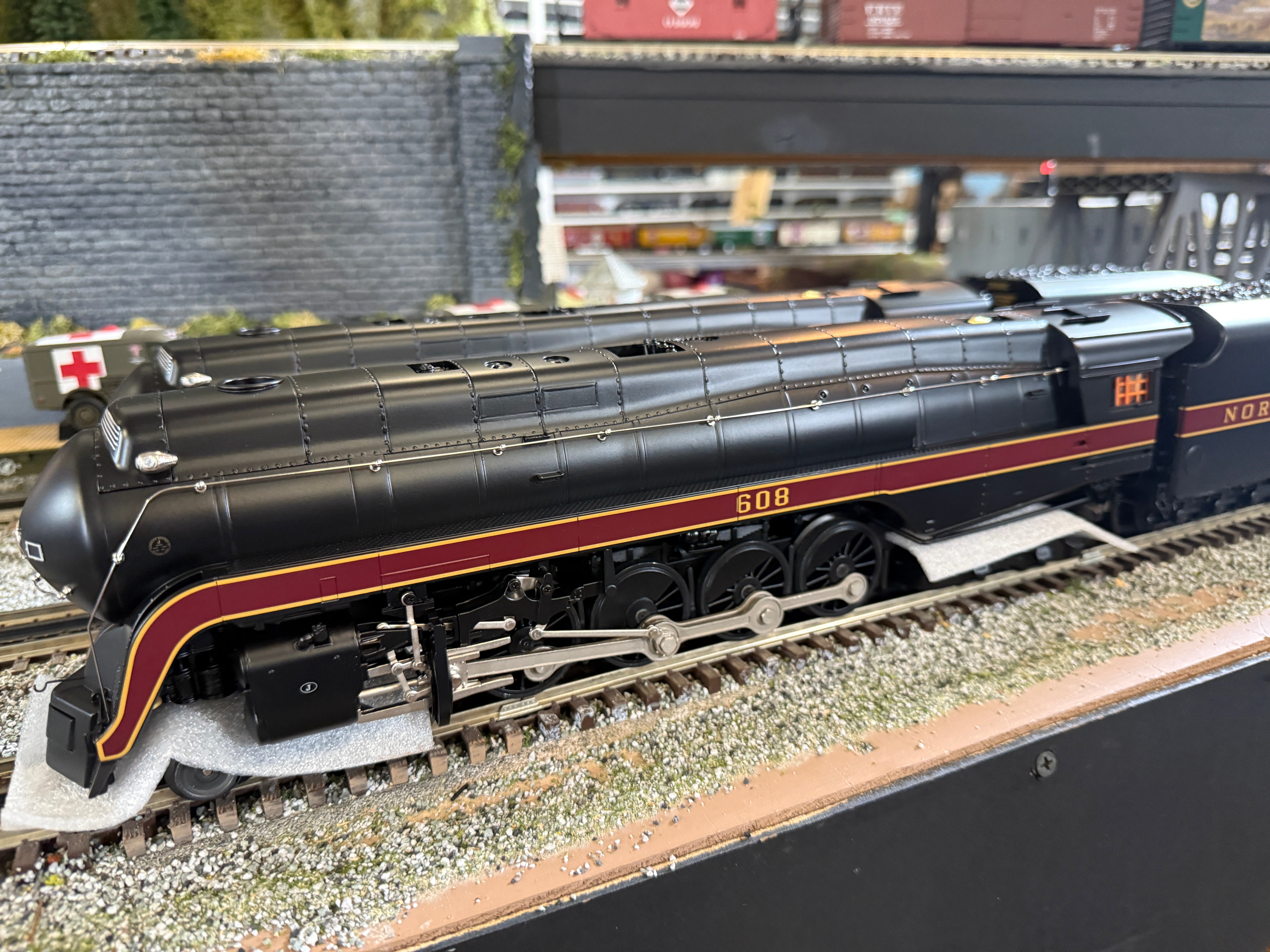 MTH 20-3950-1 - 4-8-4 J Steam Locomotive "Norfolk & Western" #608 w/ PS3