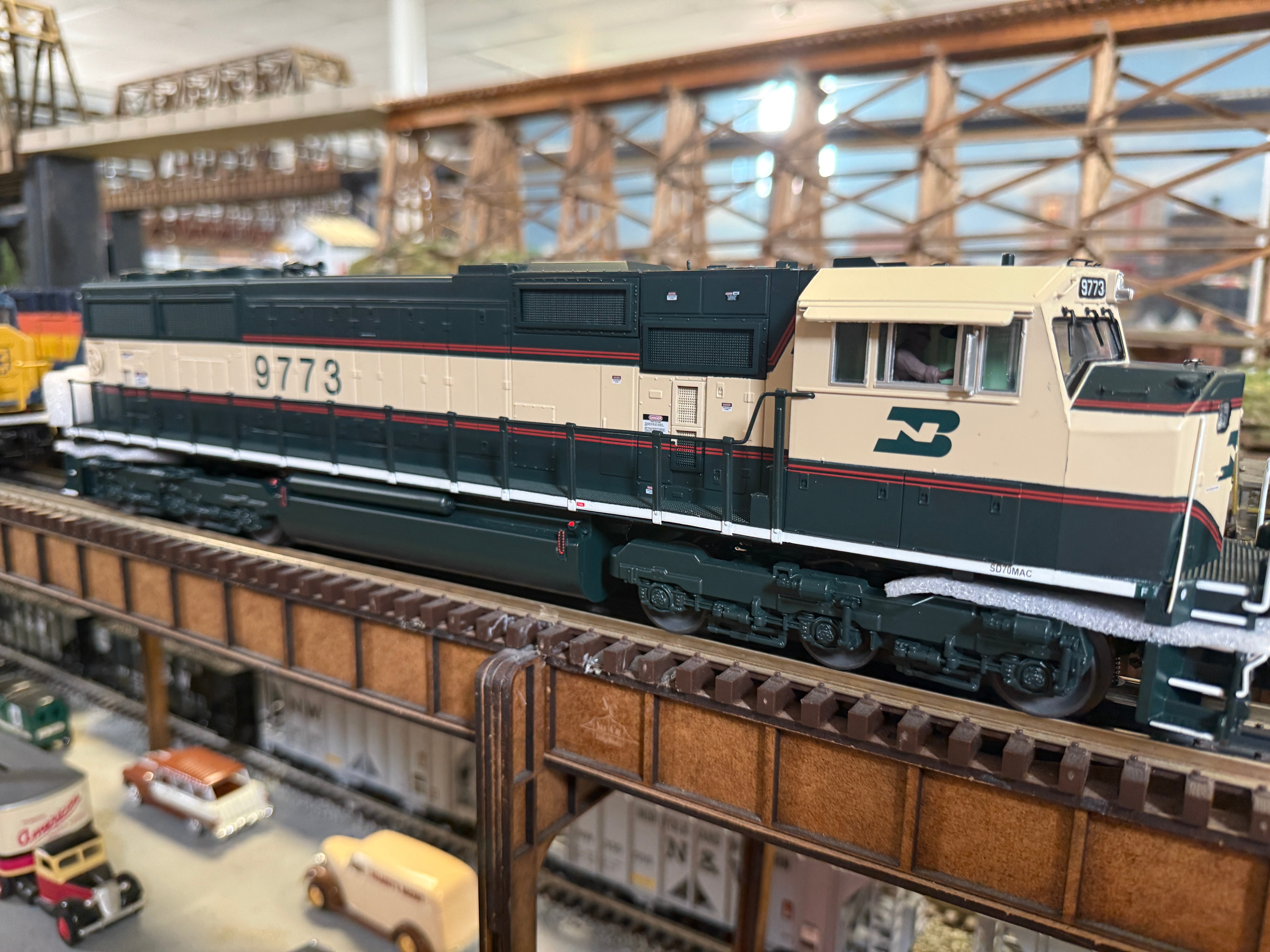 MTH 20-21950-1 - SD70Mac Diesel Engine "Burlington Northern" #9400 w/ PS3