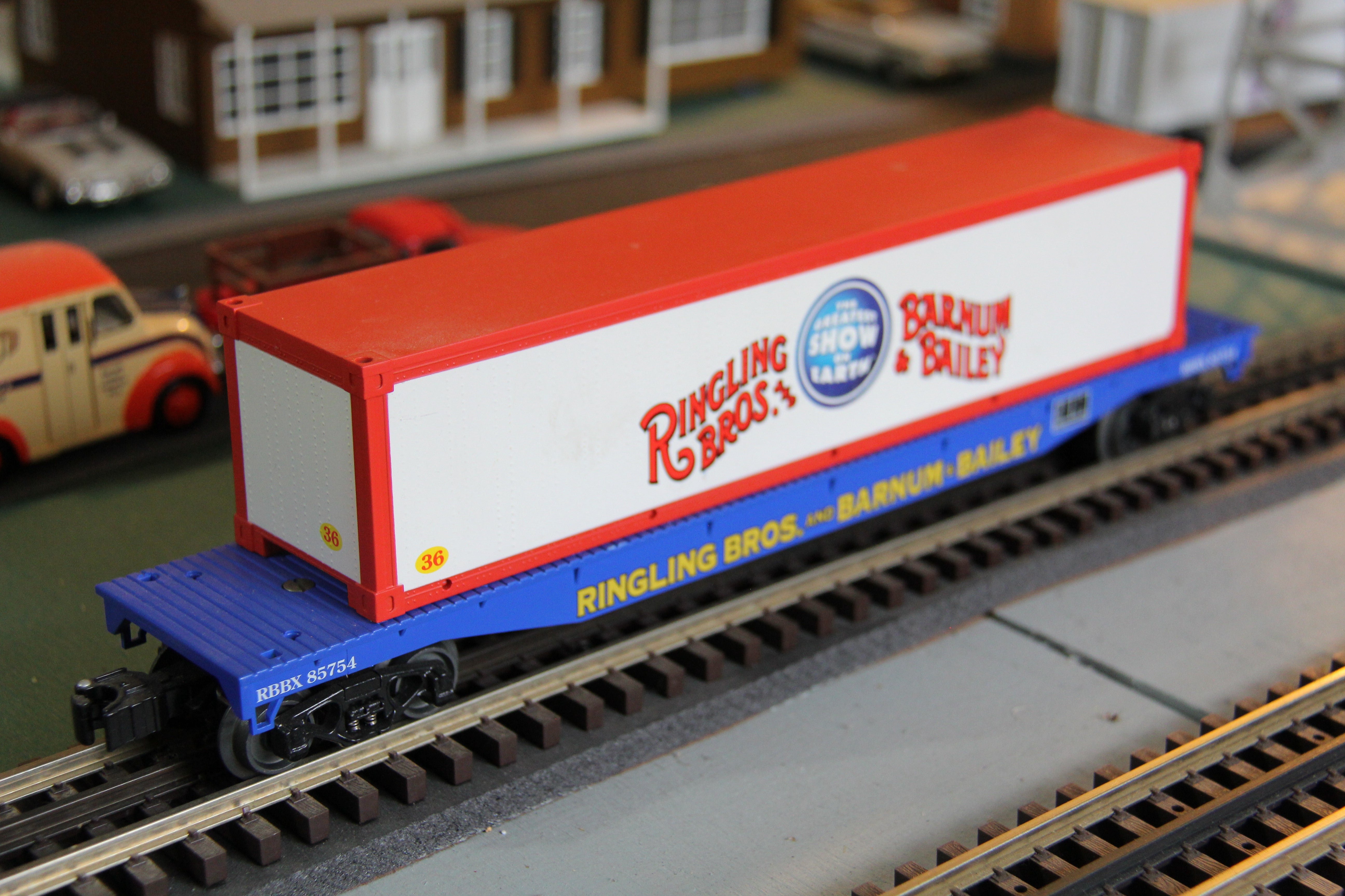 K Line 6-21470 Ringling Bros Flat Car w/ Container-Second hand-M4261