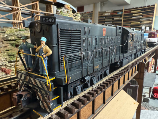 MTH 20-2302-1 2500 HP Transfer Diesel Engine - Pennsylvania #8948 - Weathered