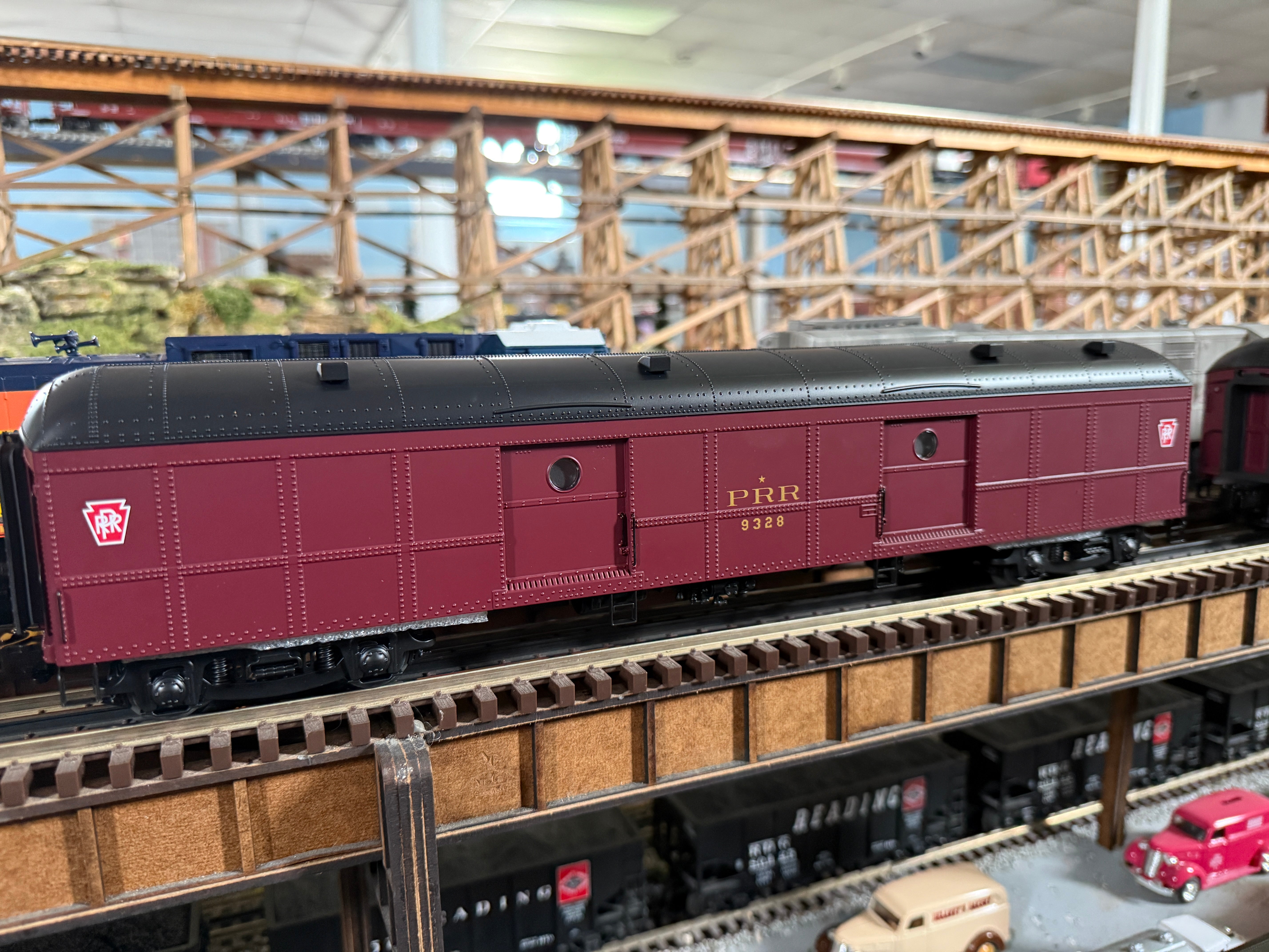 Lionel 2527310 - Vision Line B60 Baggage Car "Pennsylvania" #9328