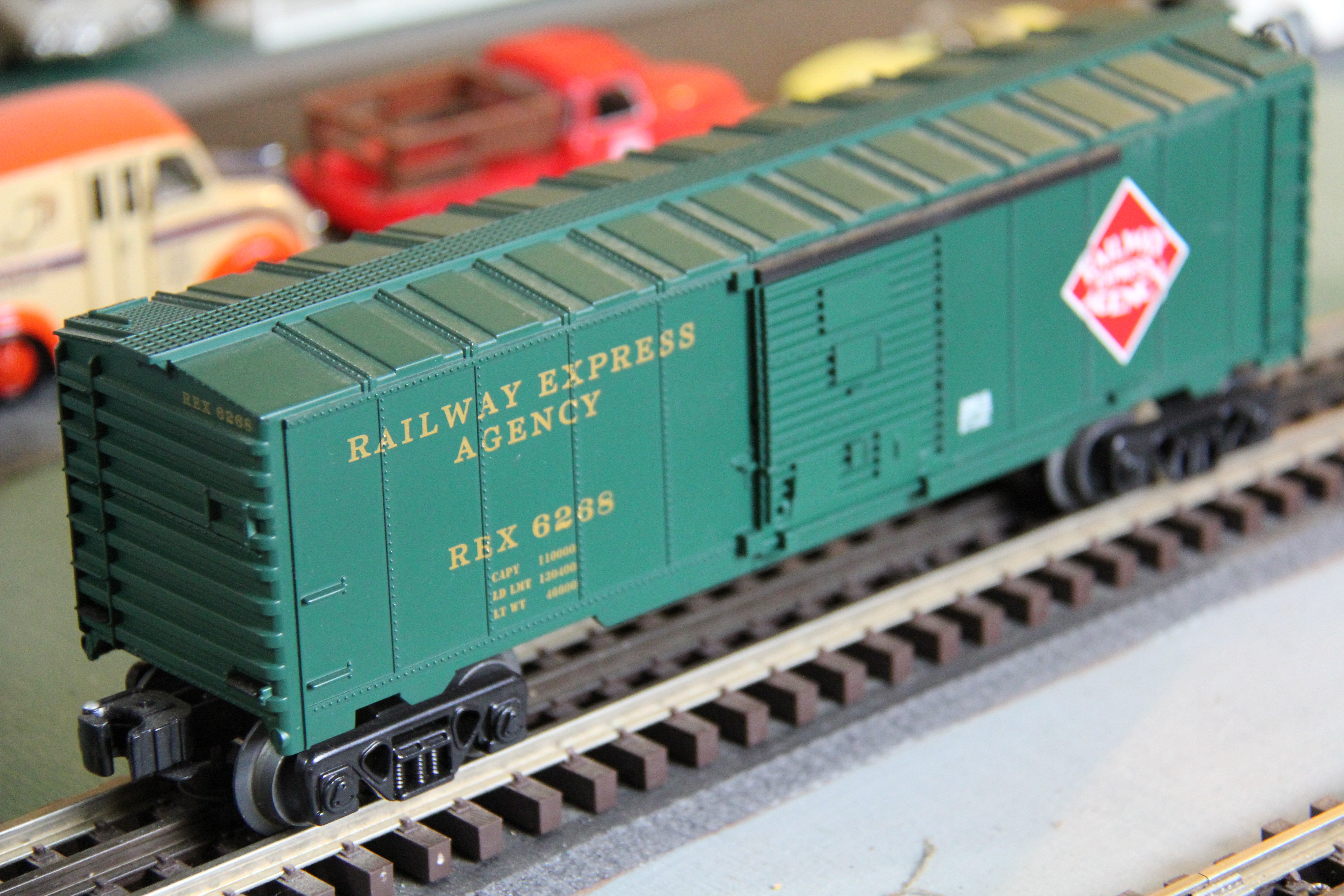 Lionel 6-26816 Railway Express Agency Boxcar w/ Steam Trainsounds-Second hand-M4302