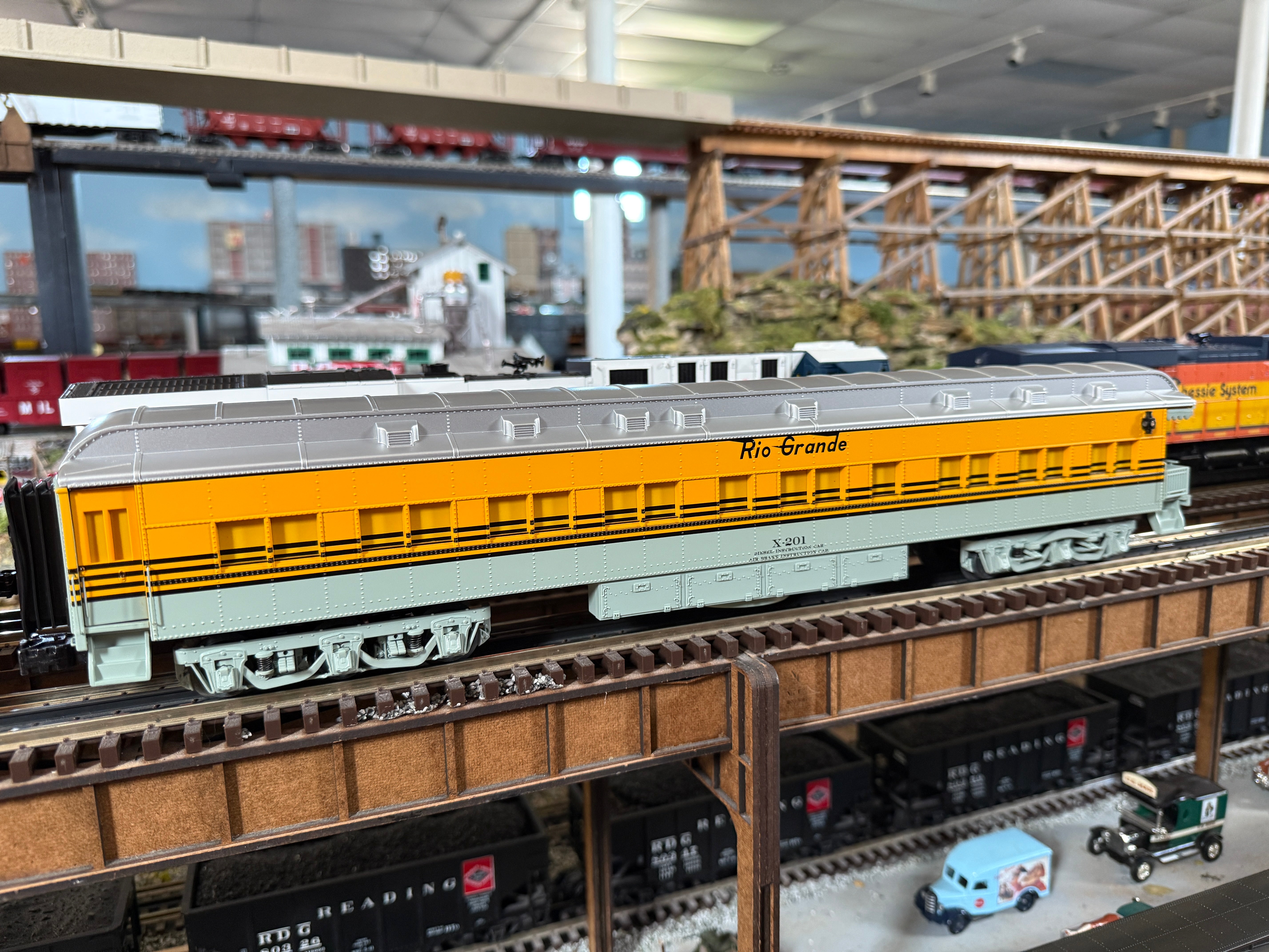 Lionel 2427250 - 18" Training Car "Rio Grande" #X201