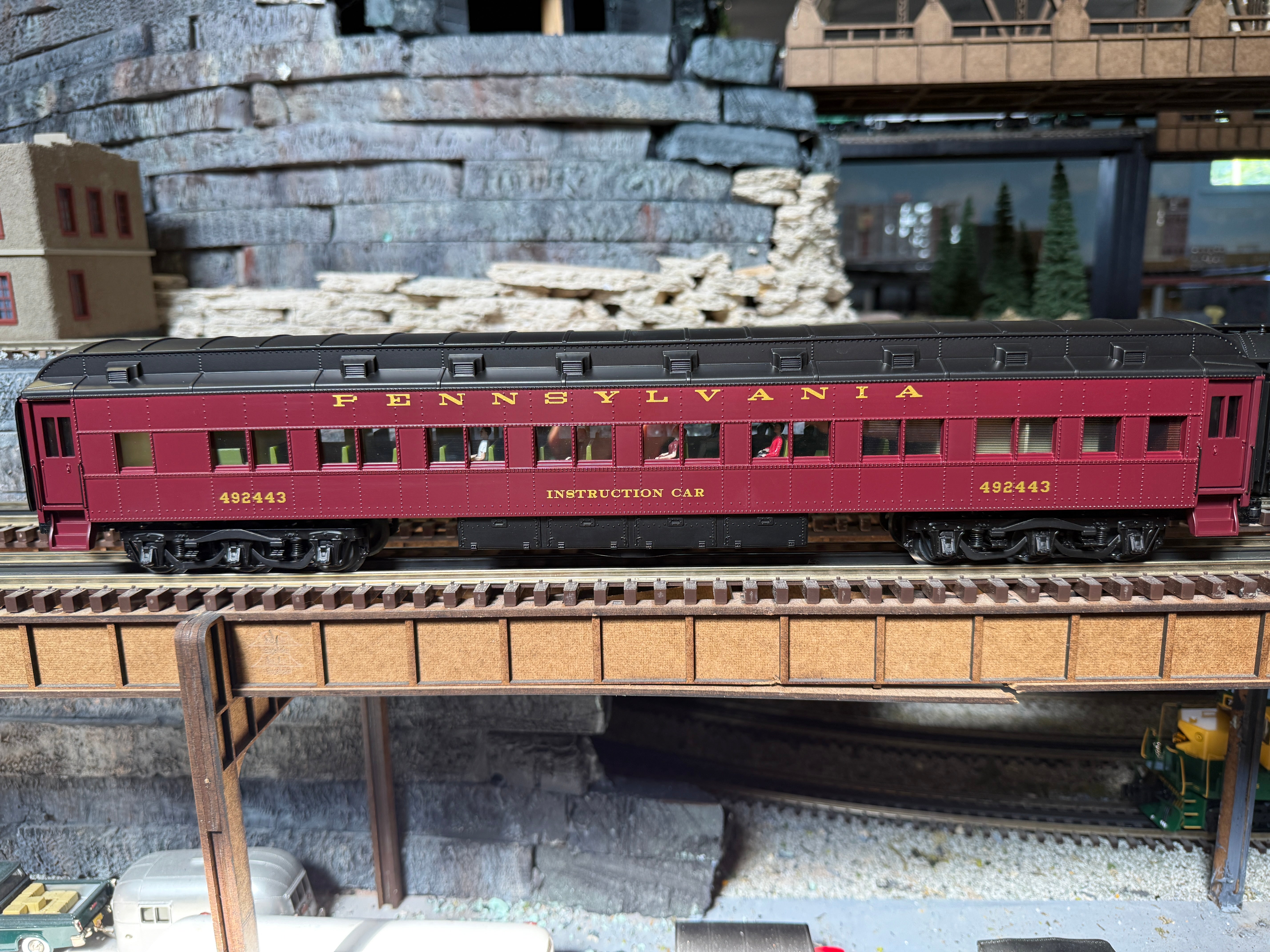 Lionel 2427290 - 18" Training Car "Pennsylvania" #492443