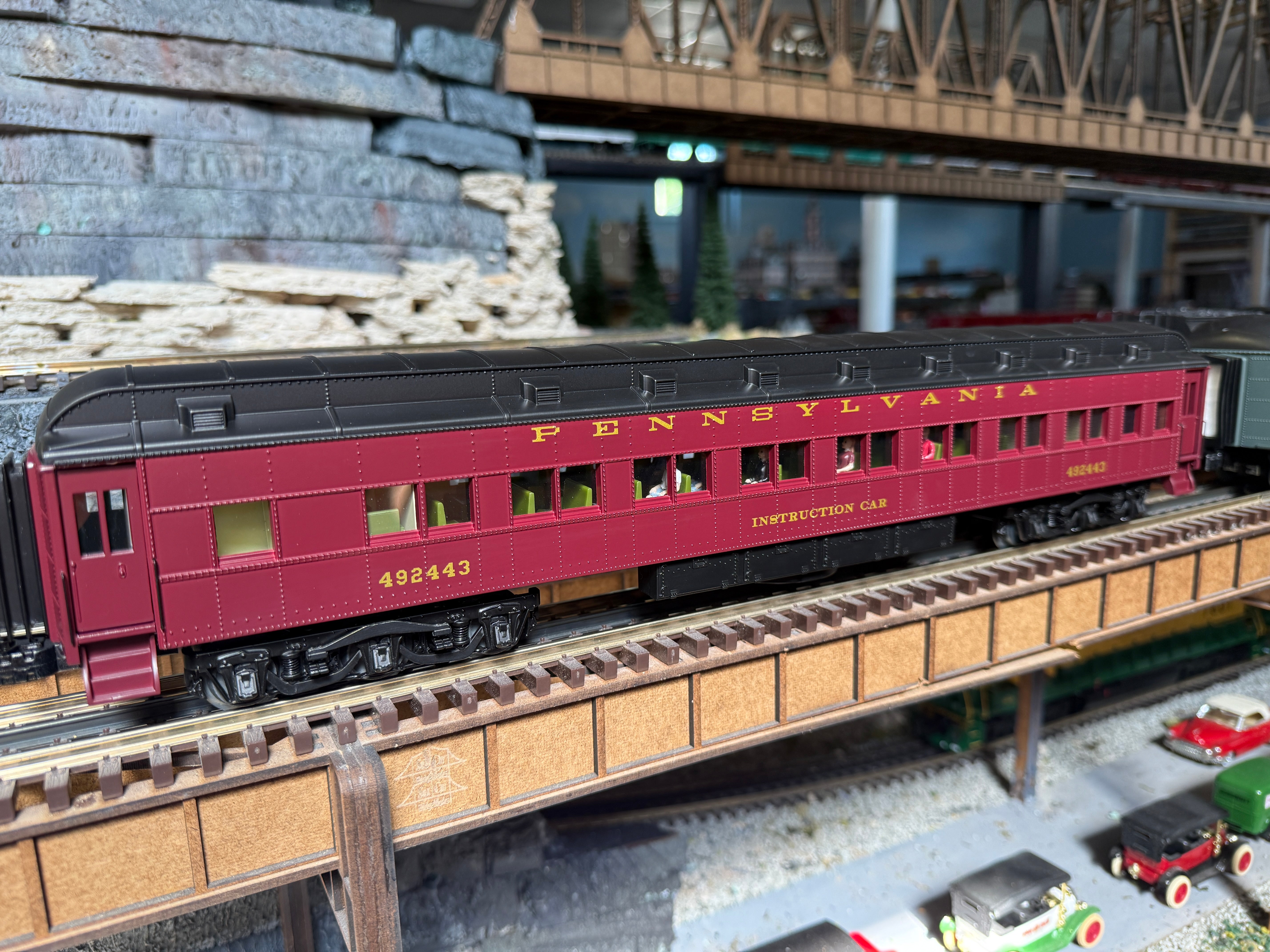 Lionel 2427290 - 18" Training Car "Pennsylvania" #492443