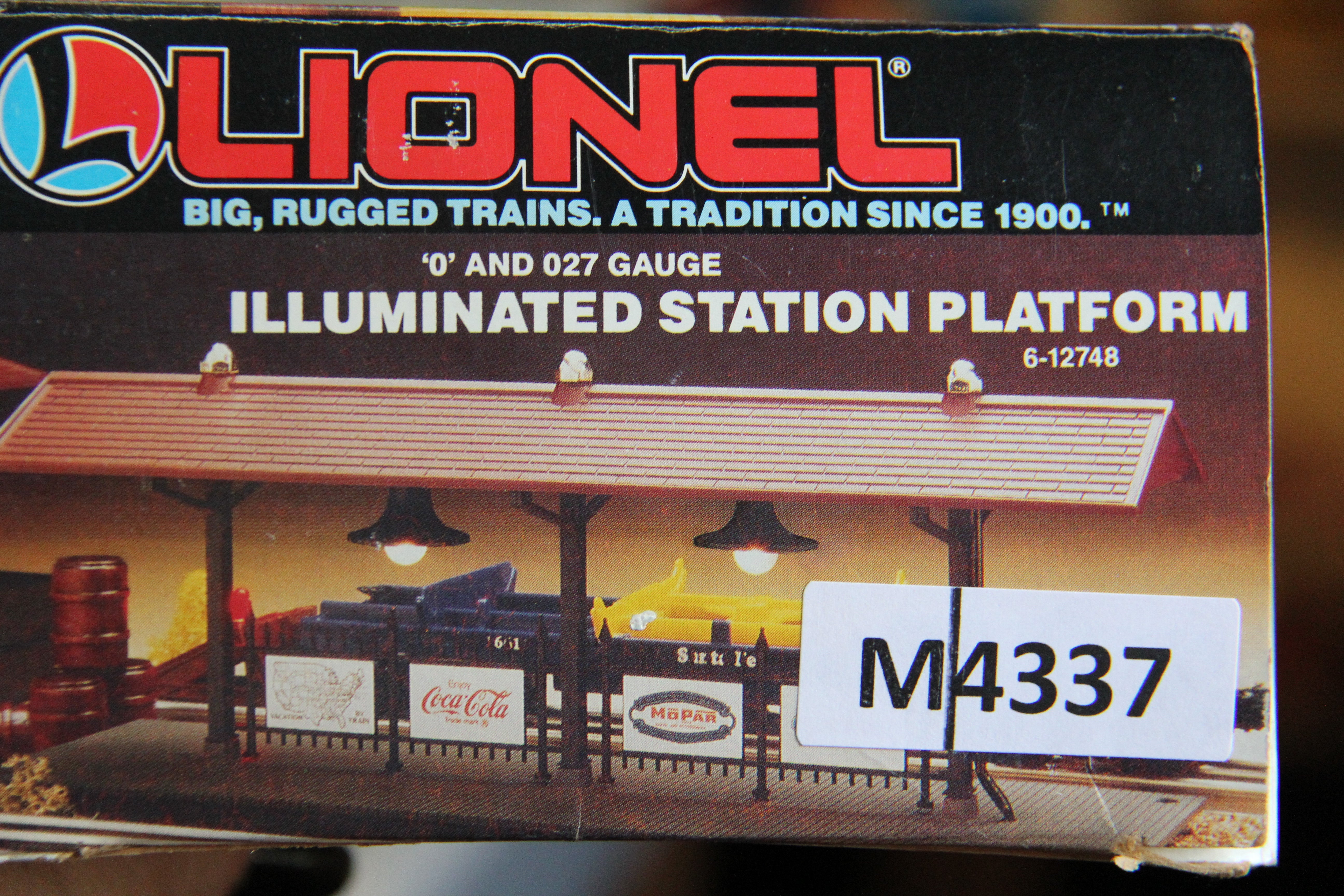 Lionel 6-12748 Illuminated Station Platform-Second hand-M4337