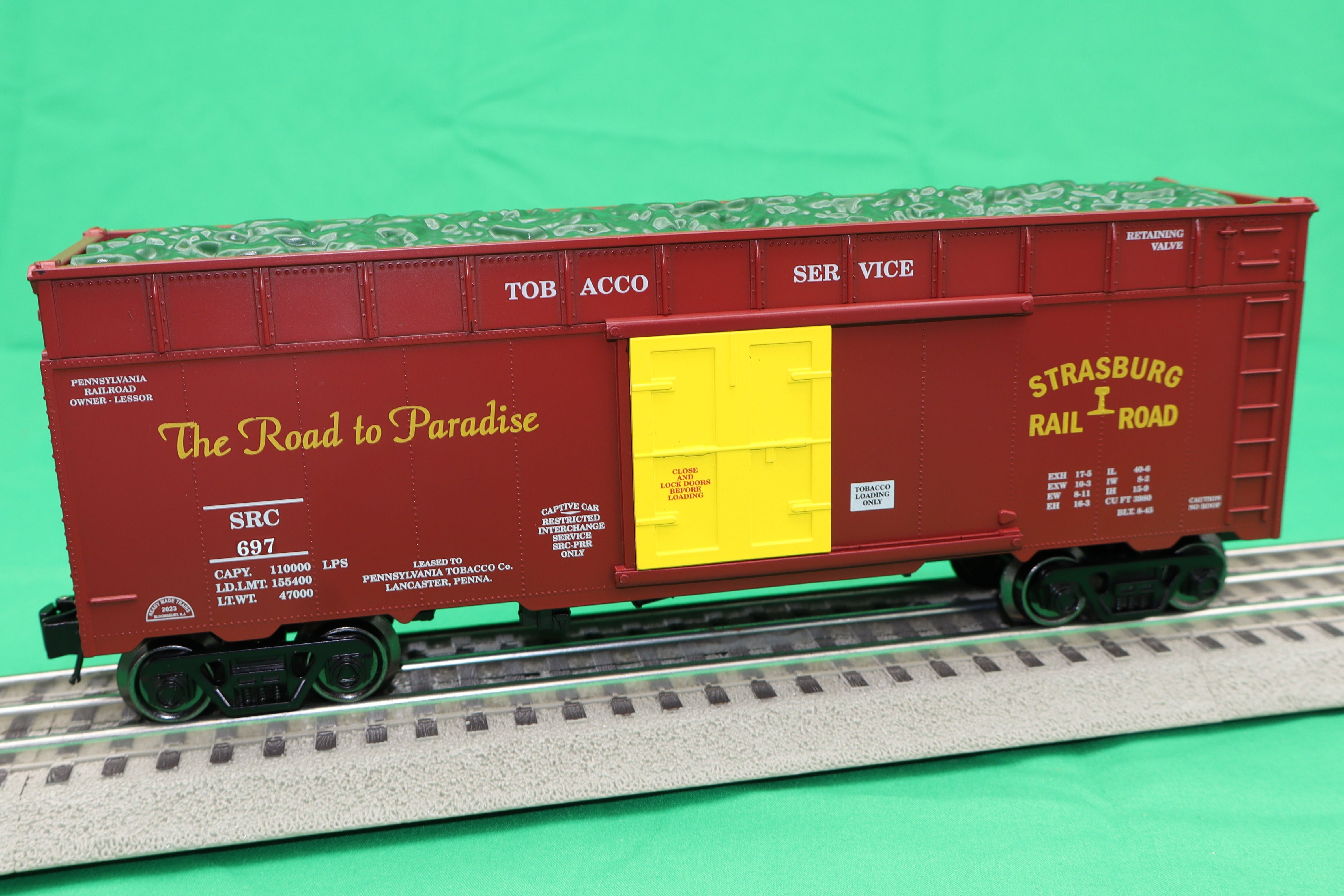 Ready Made Trains RMT-86499-40 - 40' Woodchip Car "Strasburg"