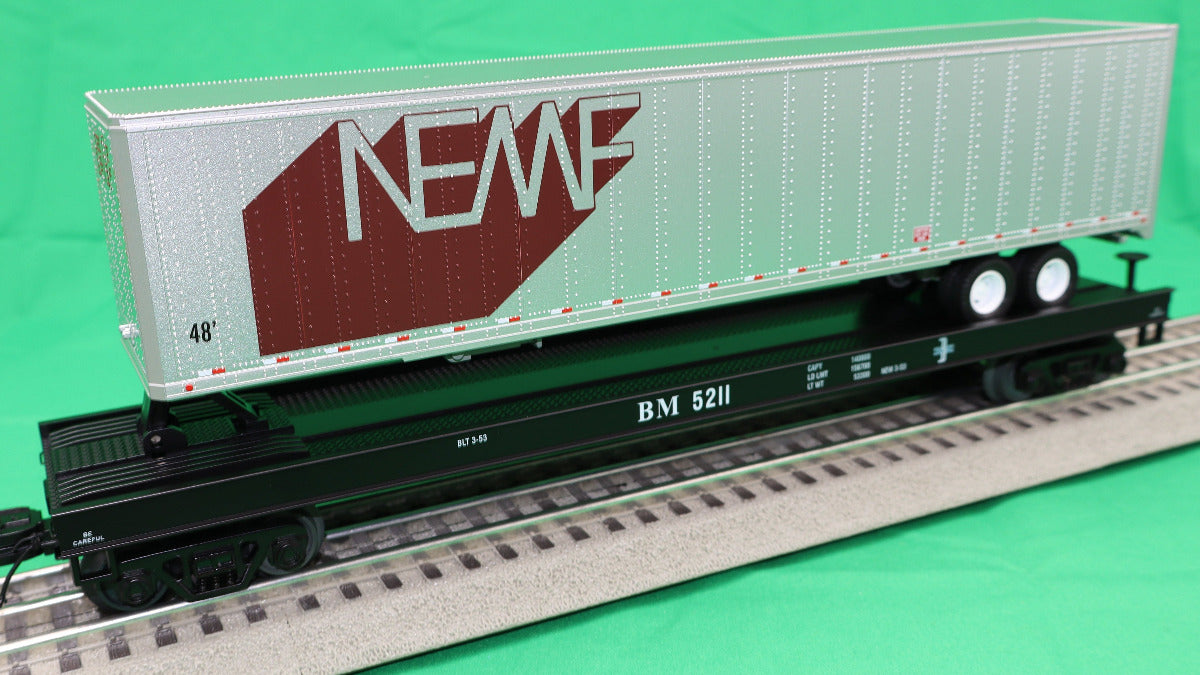 MTH 20-95701 - Flat Car "Boston & Maine" w/ 48' Trailer