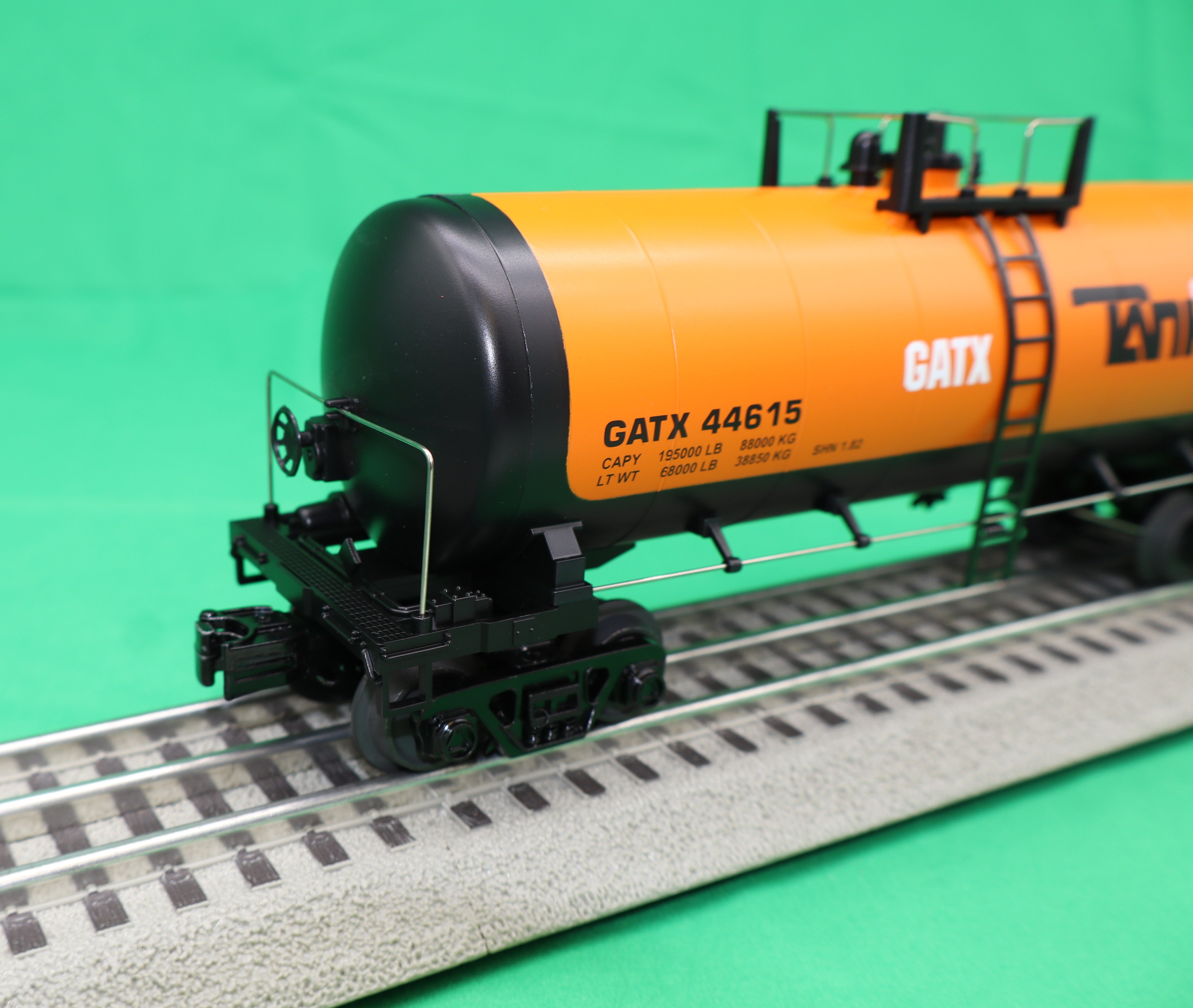 MTH 30-73634 - Modern Tank Car "Tank Train" #44615