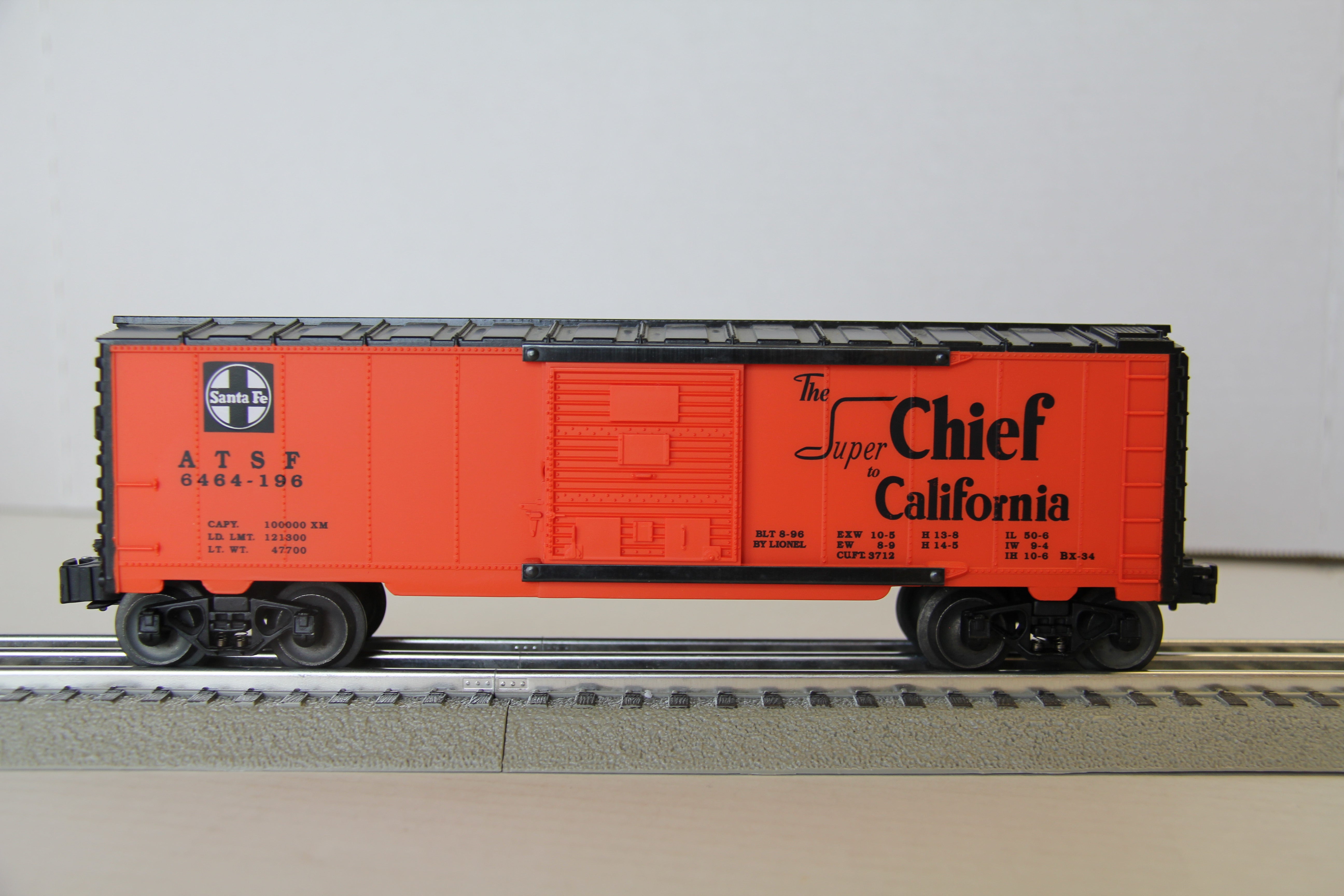 Lionel 6-19282 6464-196 Santa Fe "Super Chief to California" Boxcar-Second hand-M4462