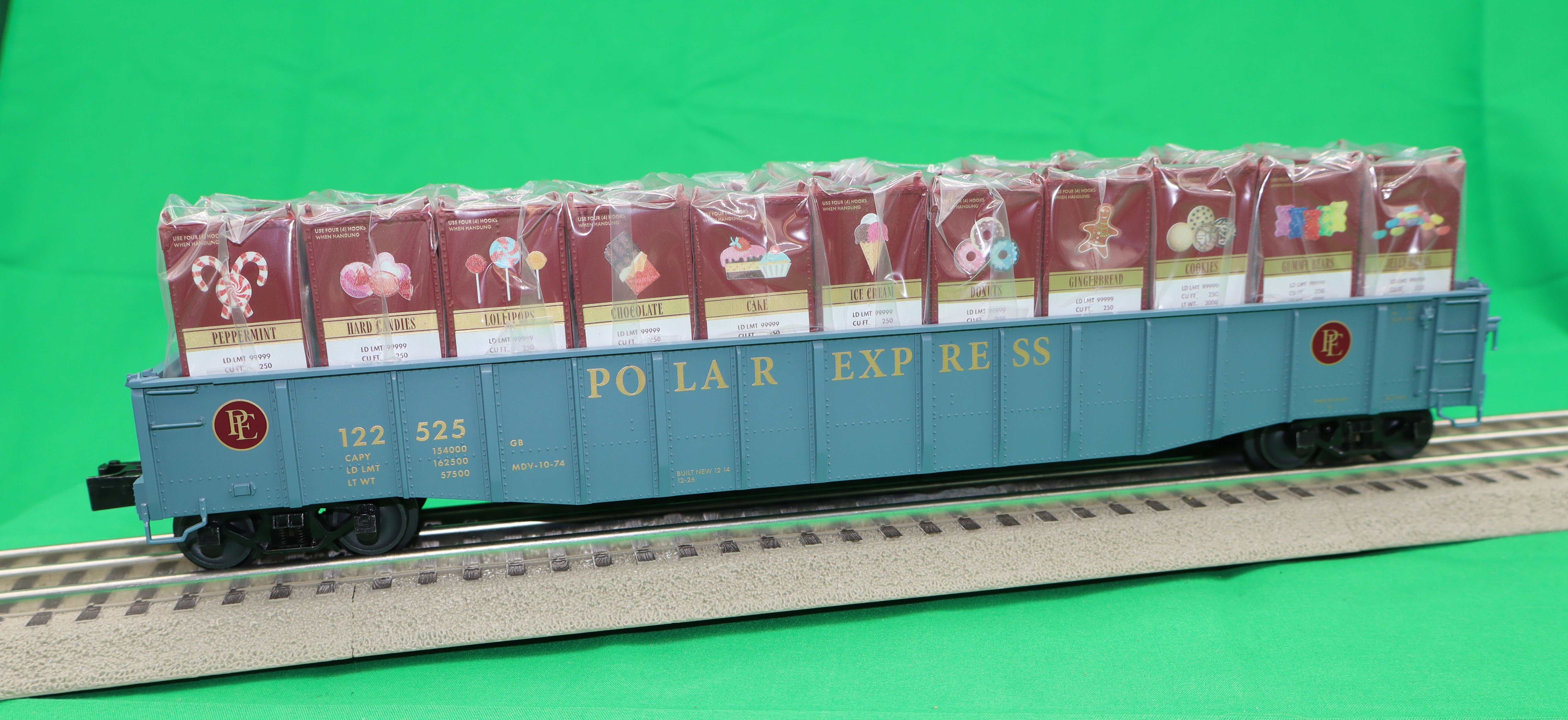 Lionel 2526580 - PS-5 Gondola Car "The Polar Express" #122525 w/ Cannisters