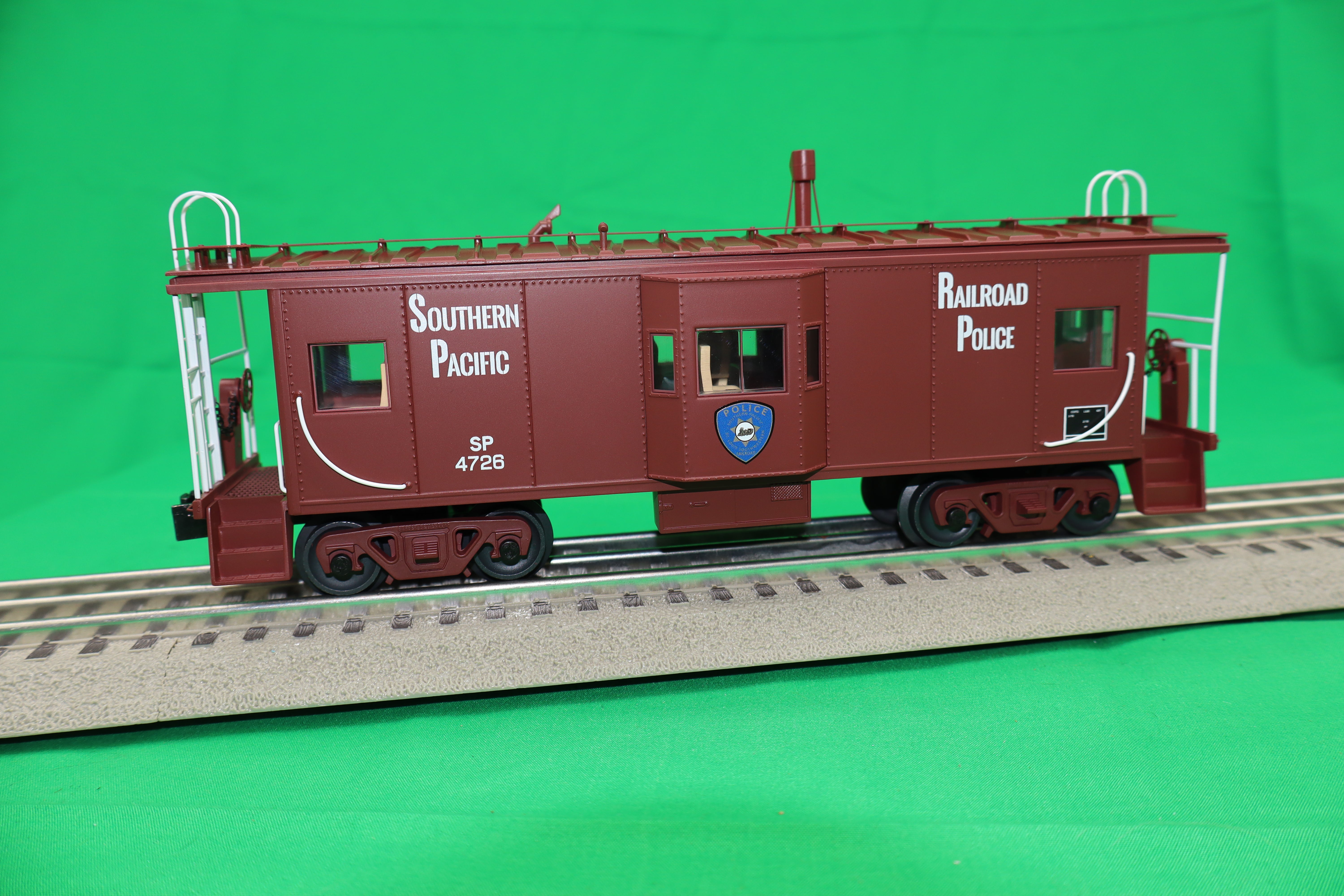 Lionel 2526730 - Bay Window Caboose "Southern Pacific" #4726 (Police)