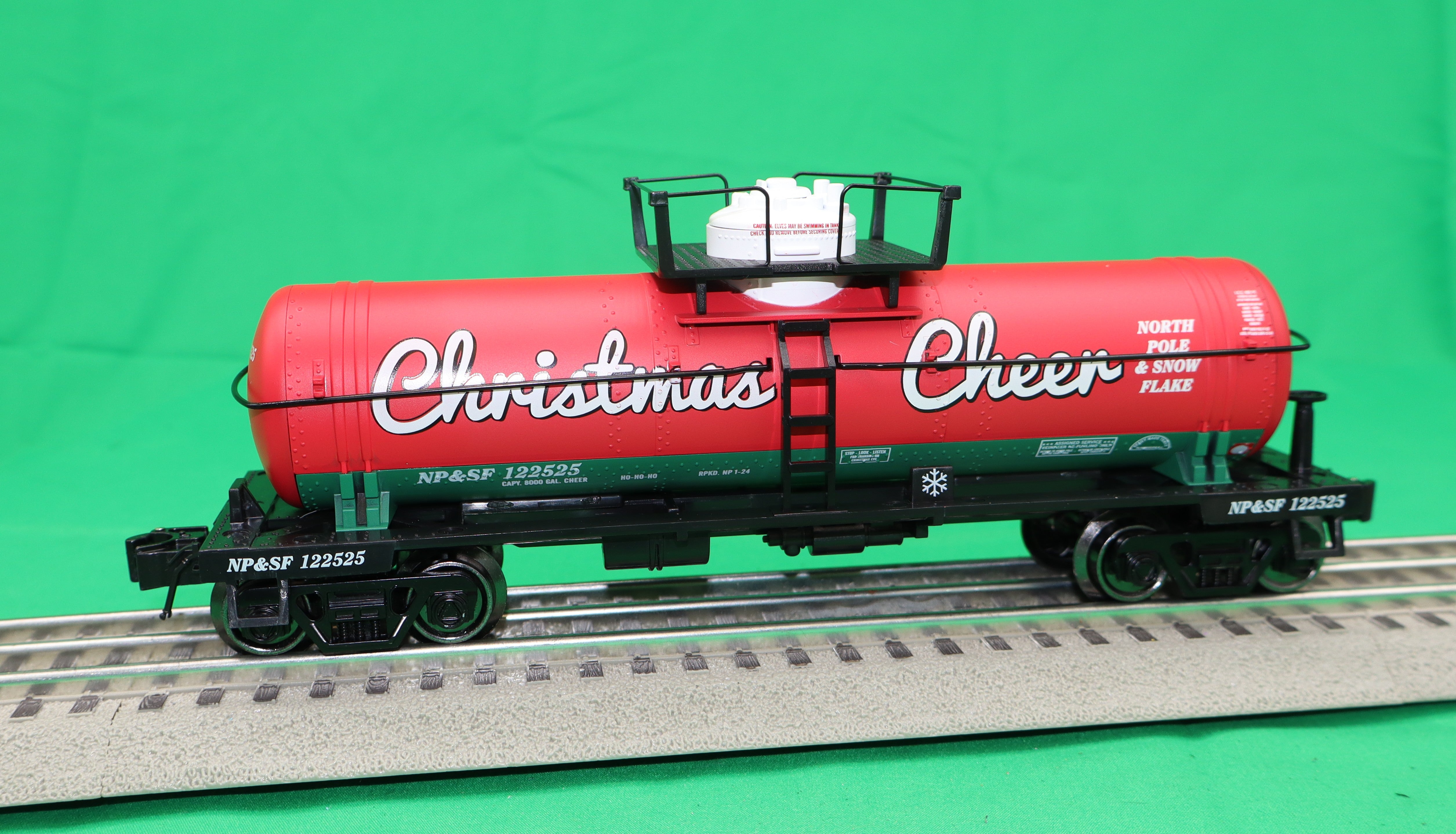 Ready Made Trains RMT-96850-3 - 8000 Gallon Single Dome Tank "Christmas Cheer" #122525