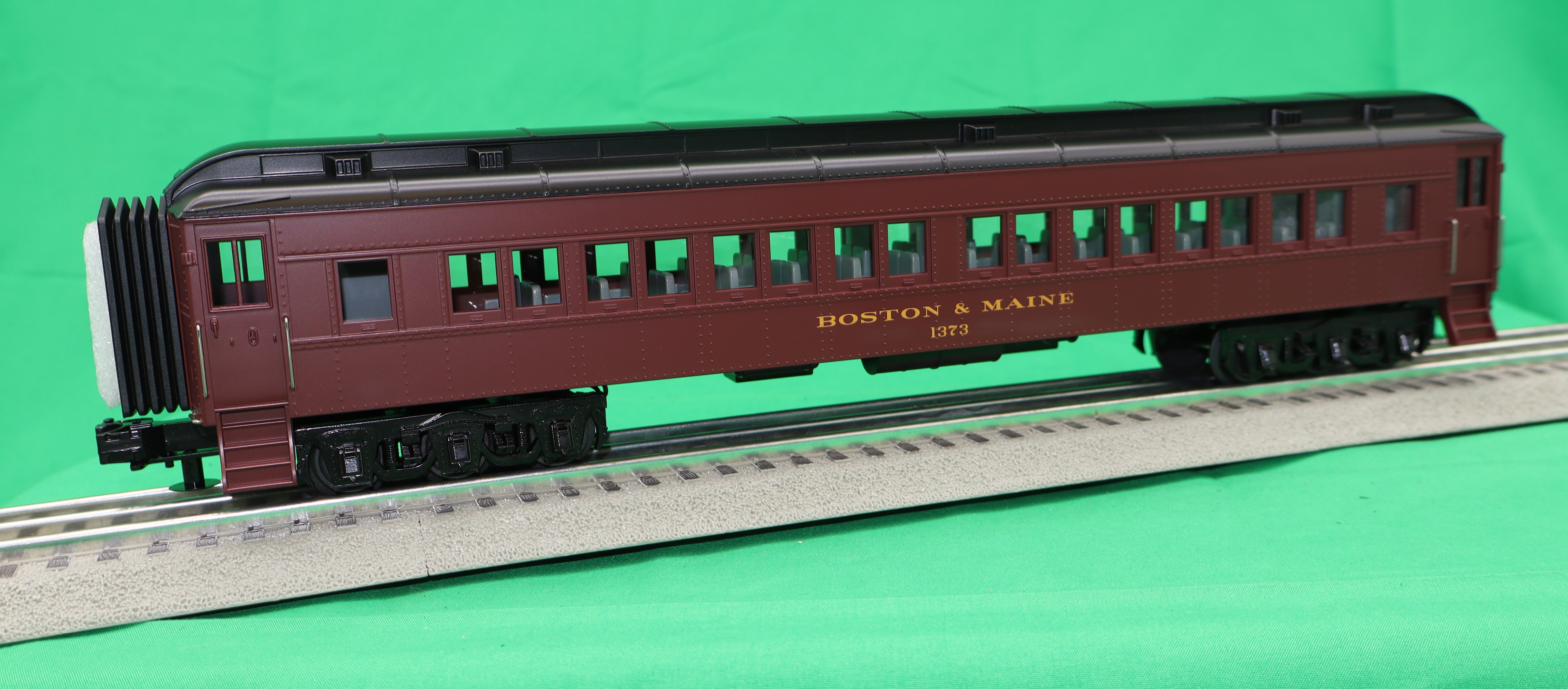 MTH 30-69359 - 60' Madison Coach Car "Boston & Maine"