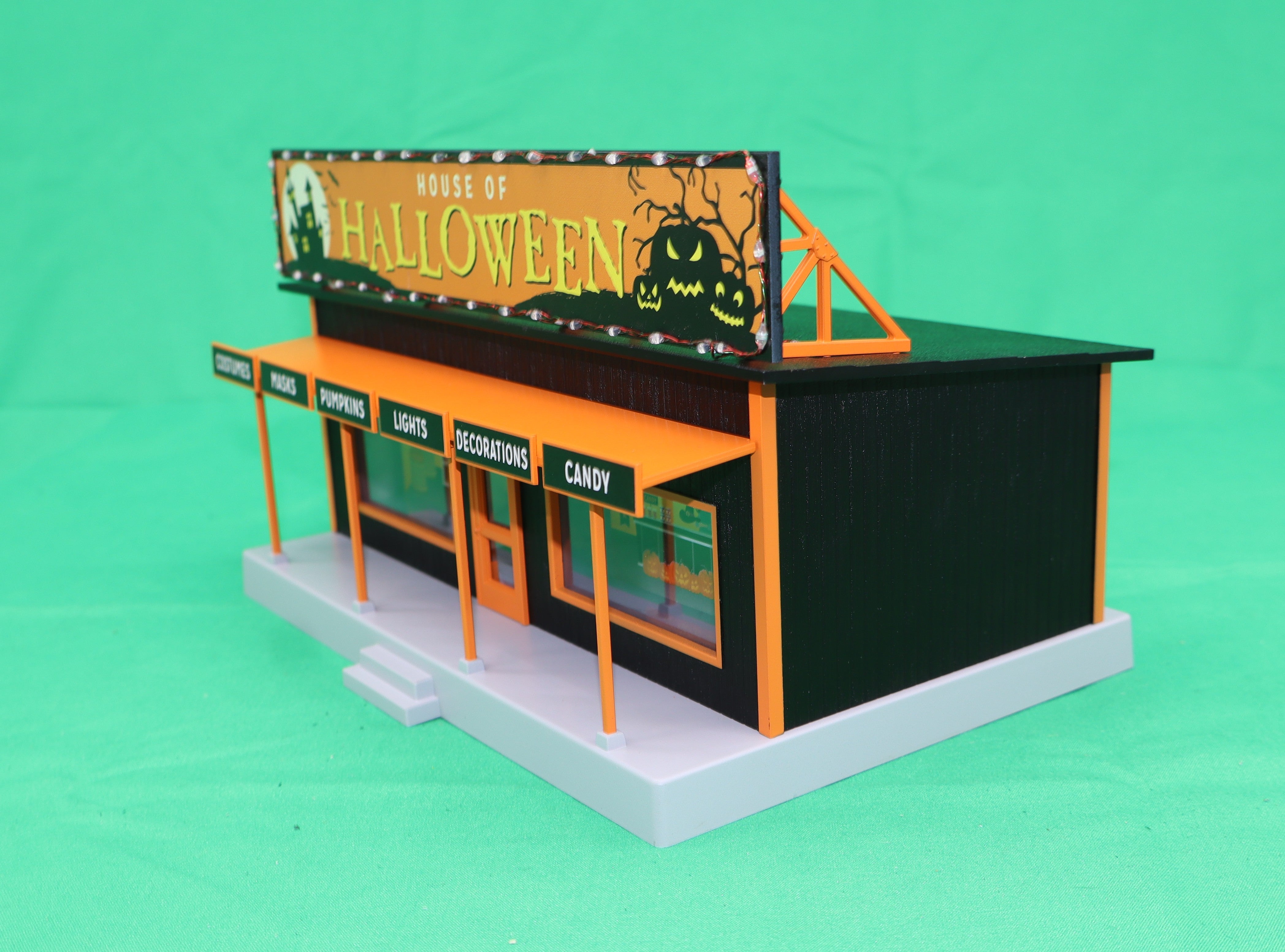 MTH 30-90728 - Road Side Stand "Halloween" w/ Operating Lights