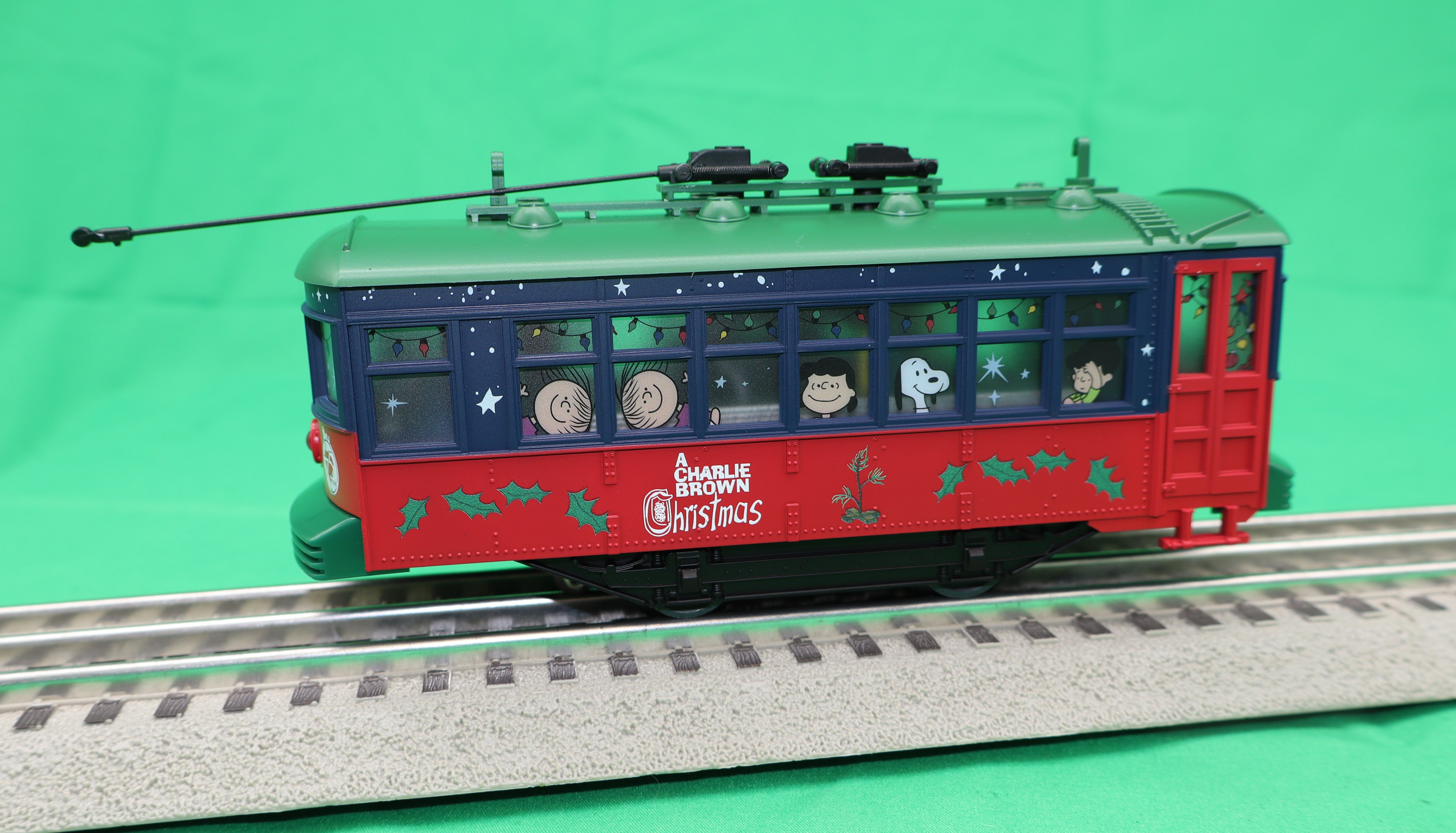 Lionel 2535170 - Peanuts - 75th Anniversary Trolley "Christmas"
