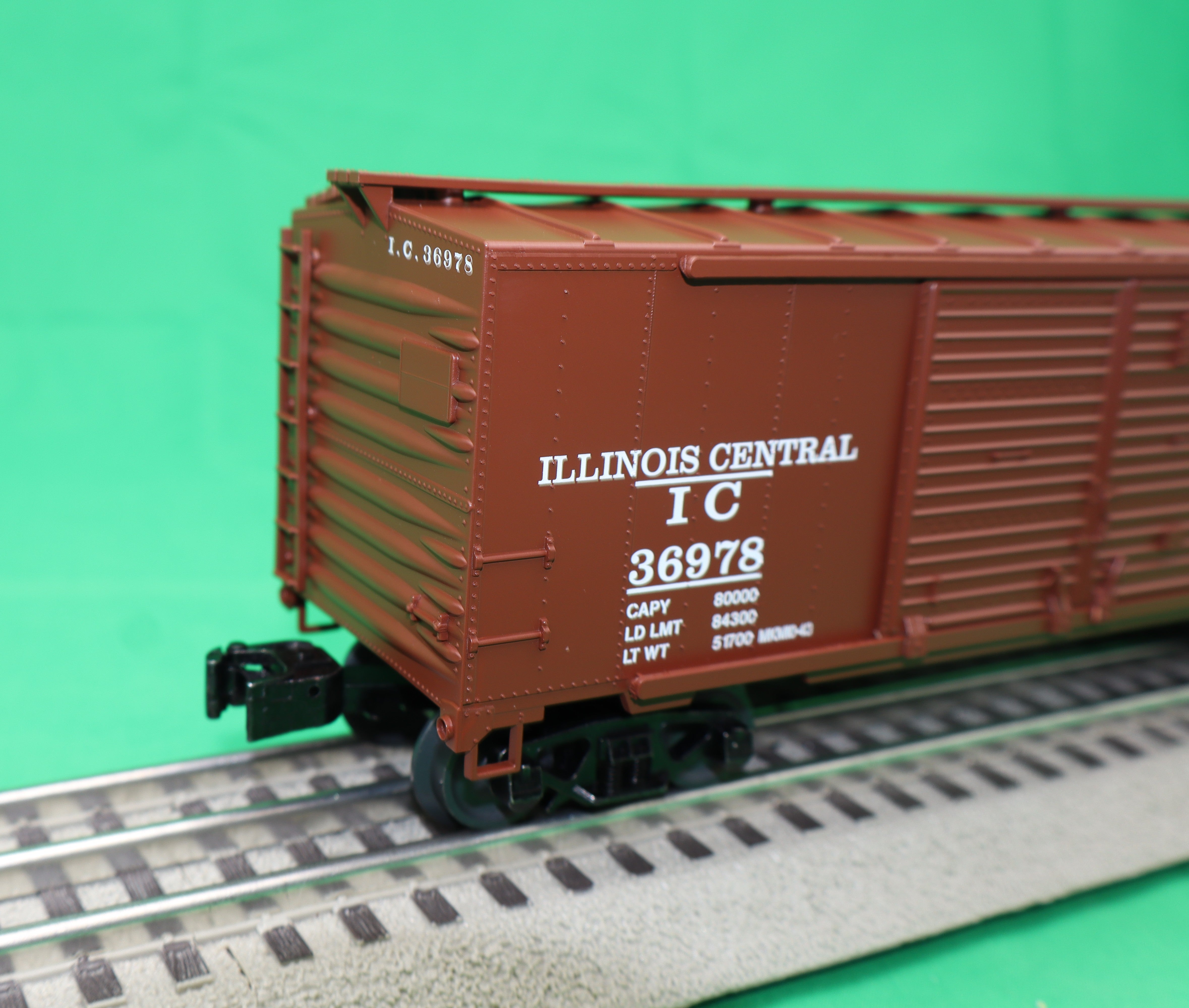 Lionel 2542452 - 40' Double Door Boxcar "Illinois Central" #36978