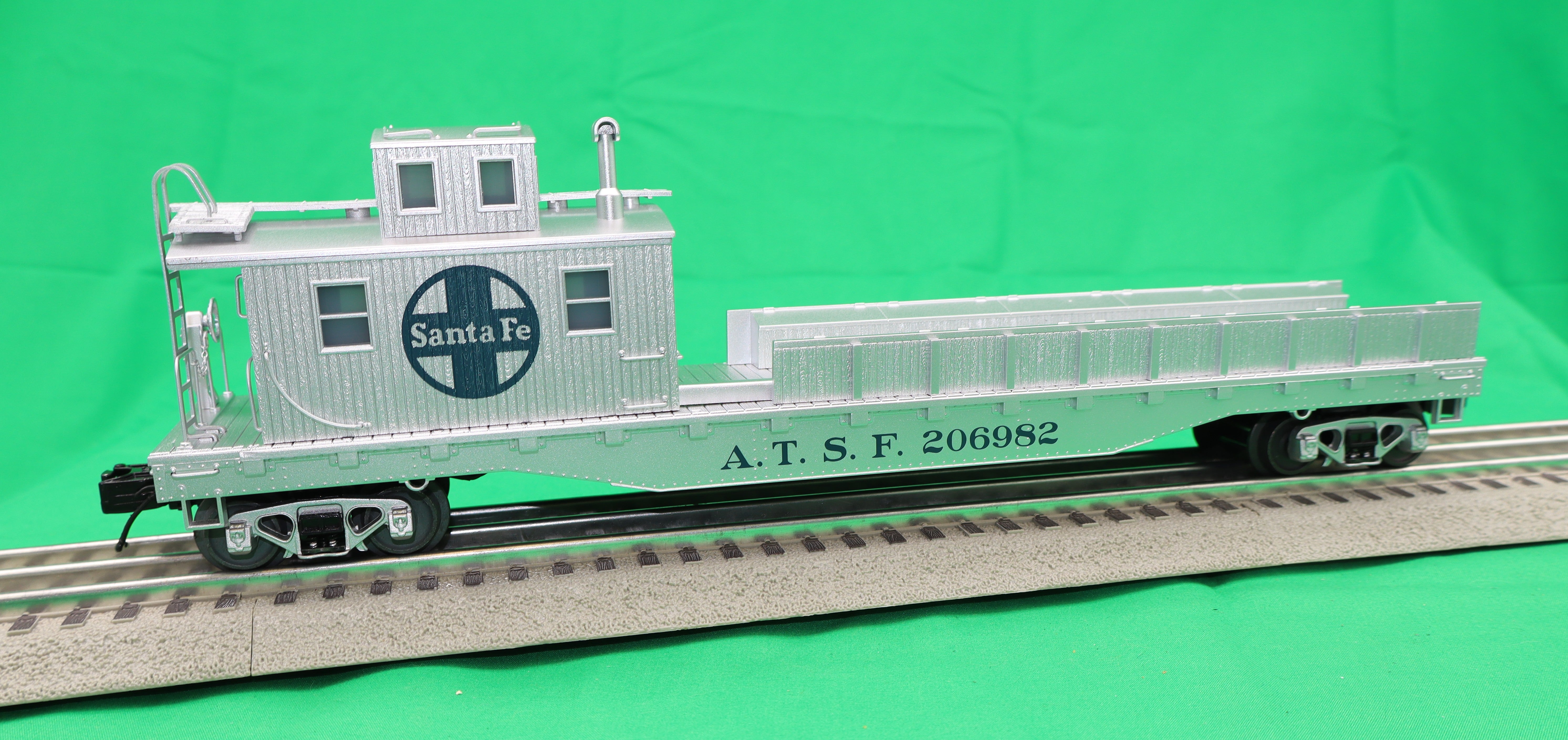 Atlas O 3001751 - Premier - Crane Tender “Santa Fe” #206982