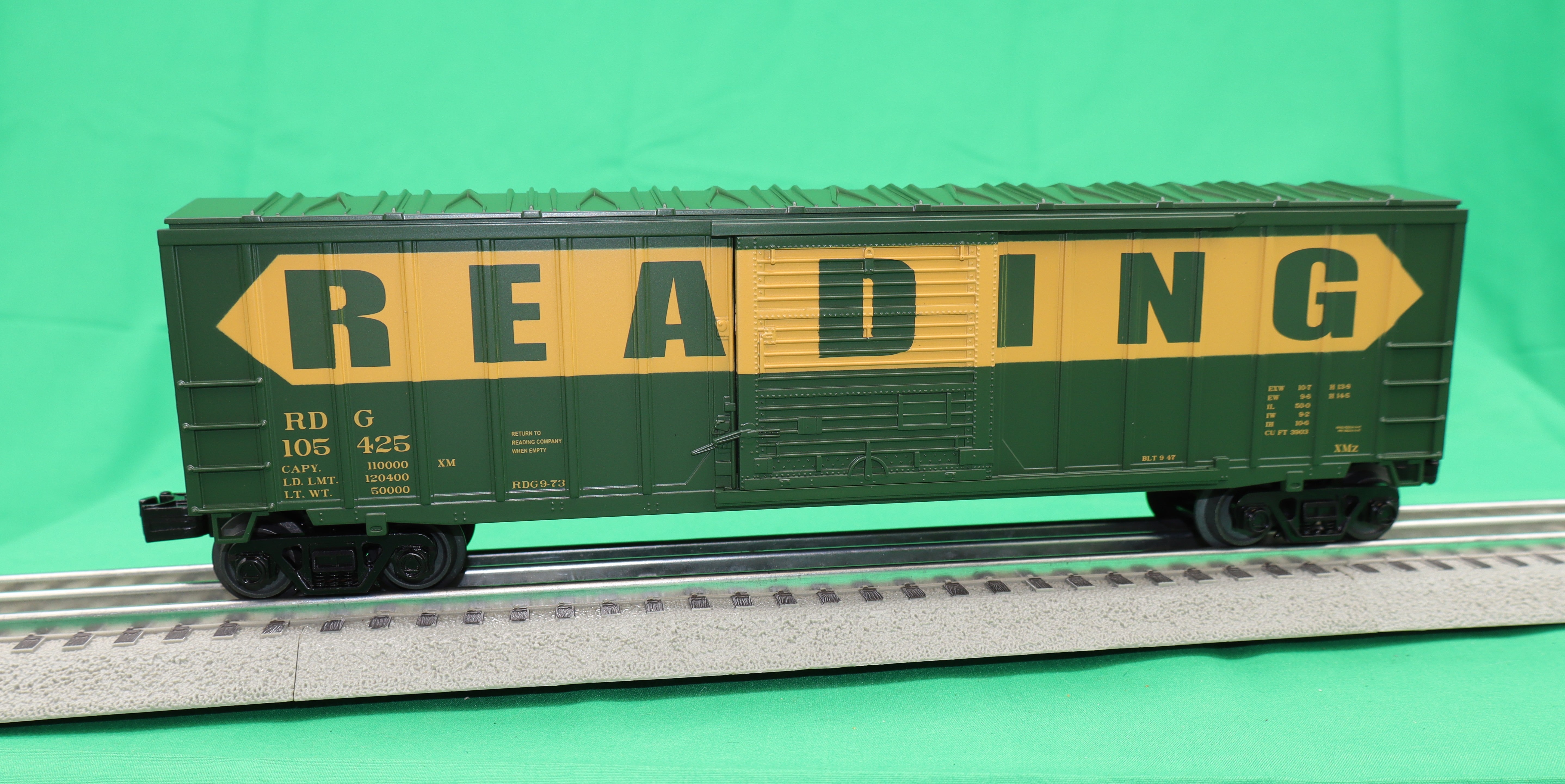 MTH 30-71212 - 50’ Modern Box Car "Reading" #105425