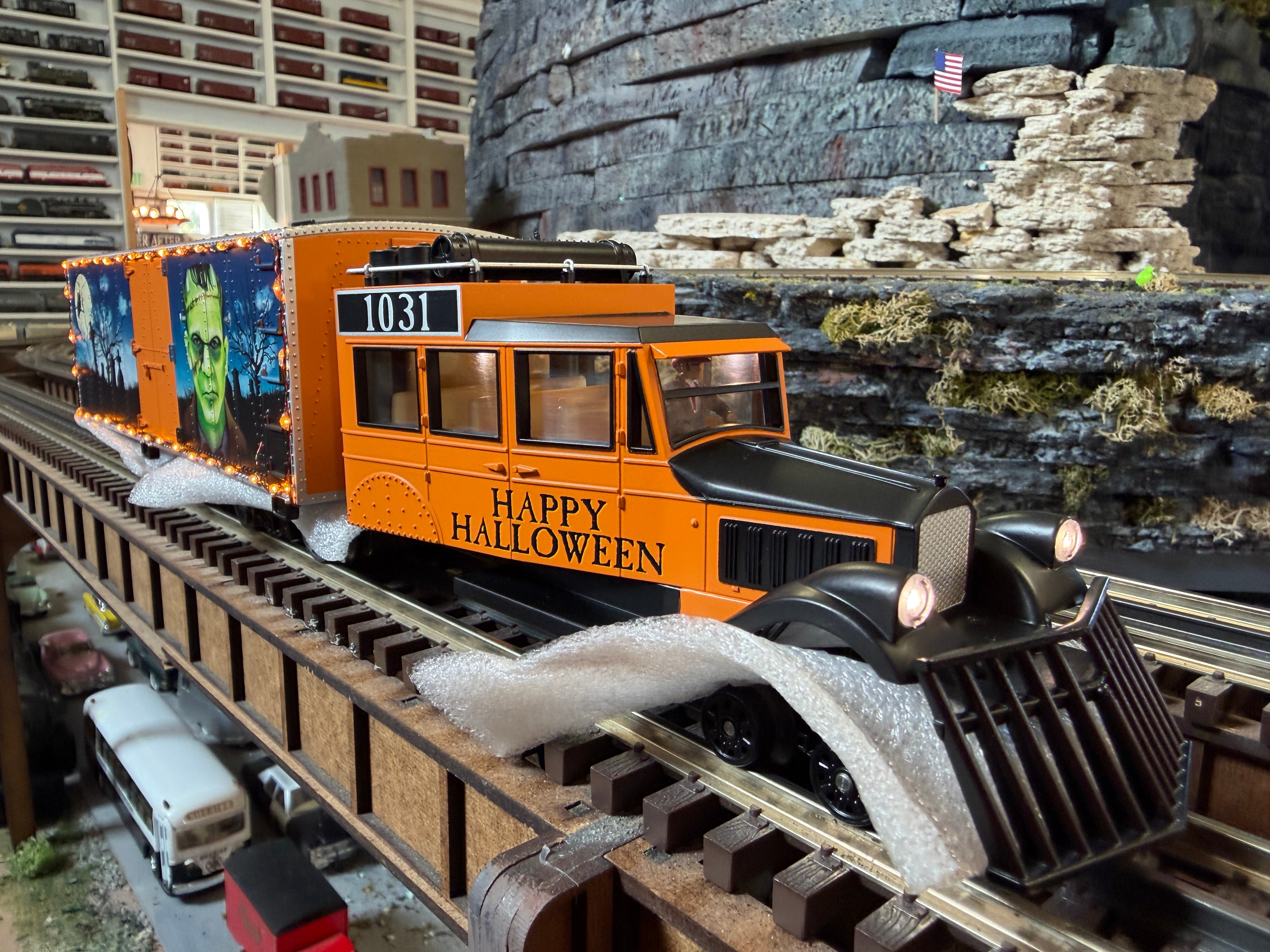 MTH 30-21320-1 - Galloping Goose Diesel "Halloween" #1031 w/ PS3