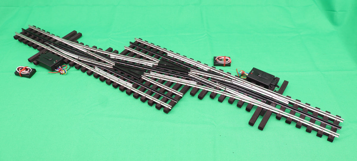 Ross Custom Switches #203M25 - Premiere Line - #4 Yard Crossover Track (Left Hand) w/ Dz2500 - MrMuffin'sTrains