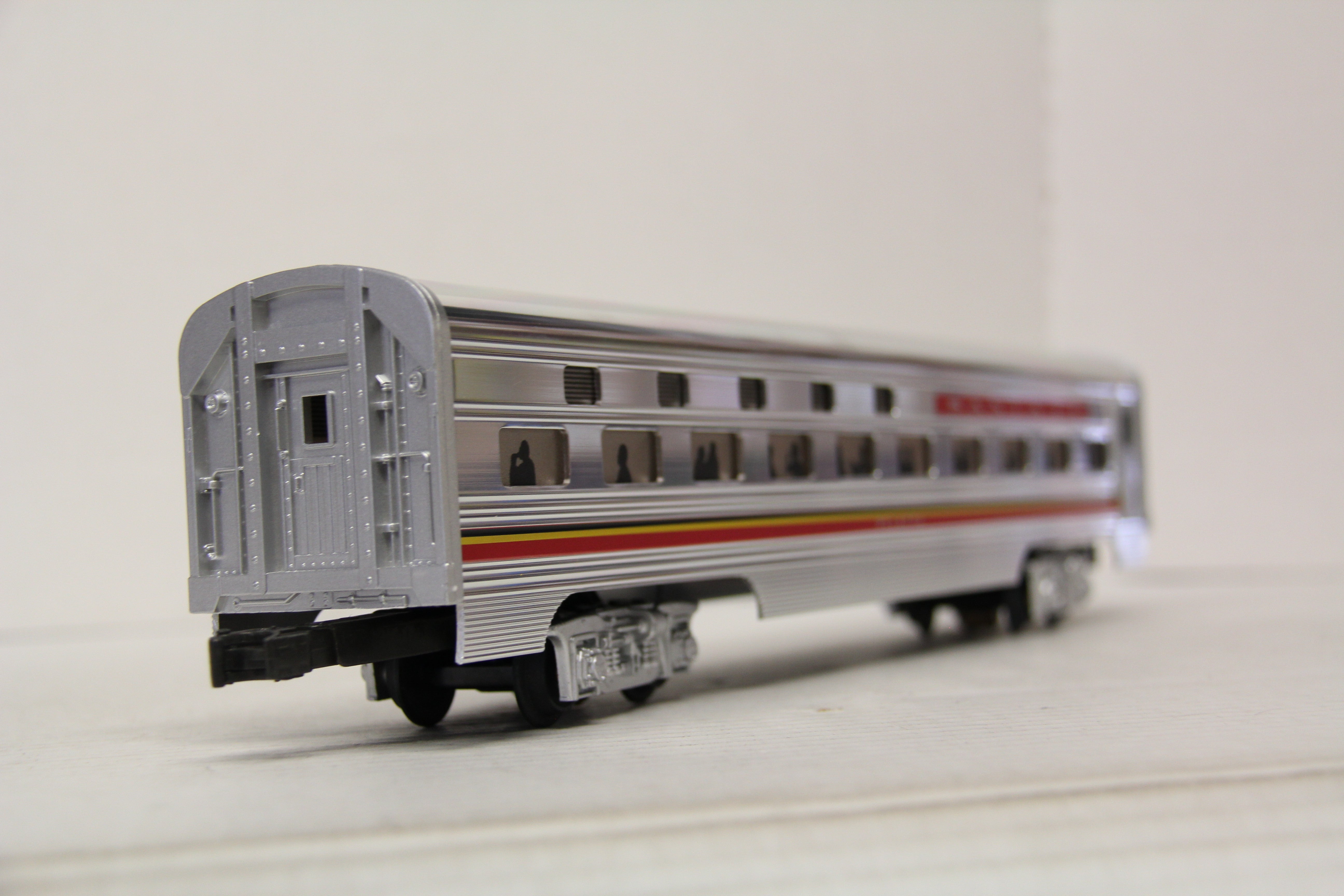 MTH 20-6121 Santa Fe 60' Aluminum Sleeper/Diner Set-Second hand-M6625