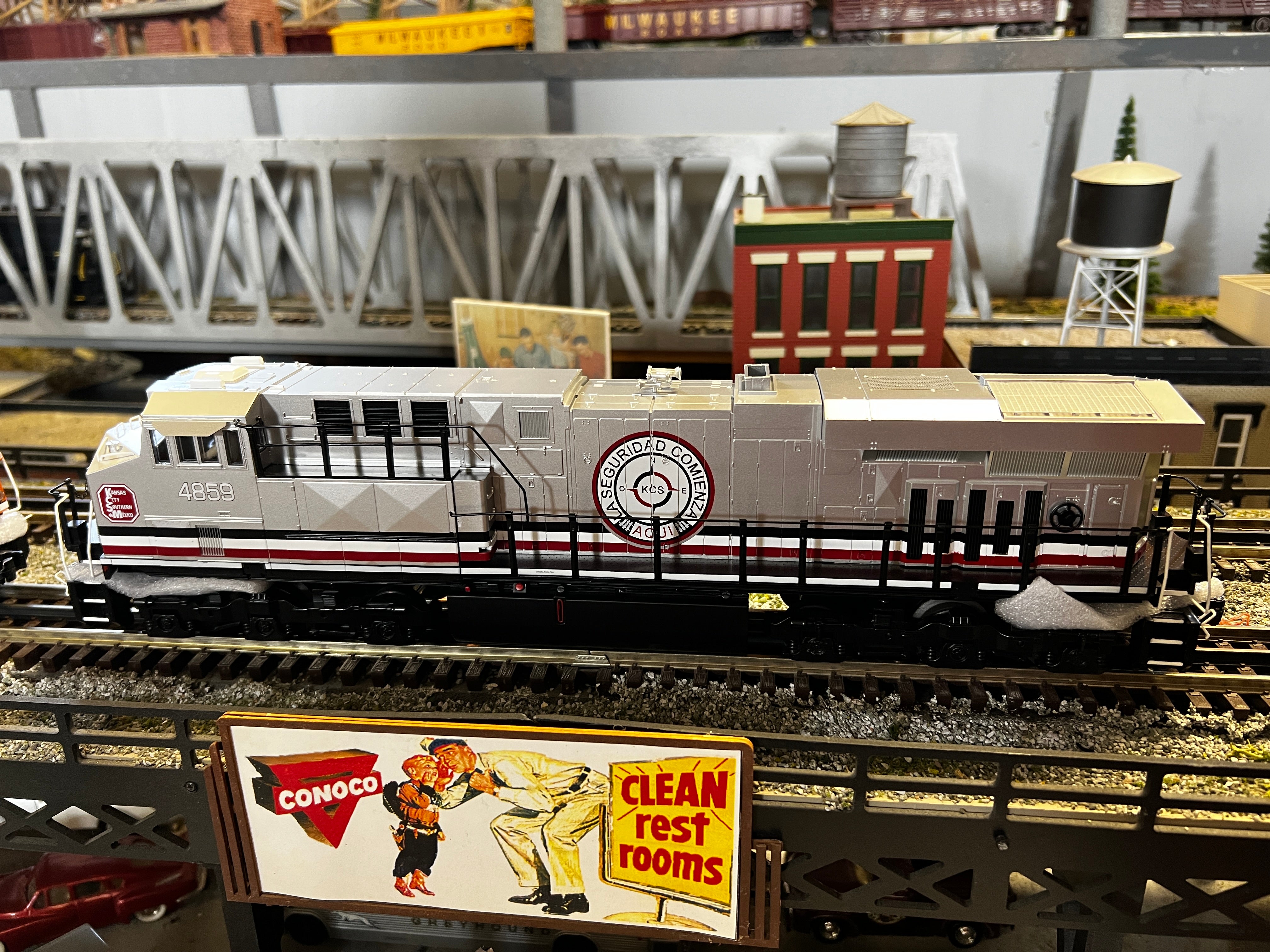 MTH 30-21162-1 - ES44AC Imperial Diesel Engine "Kansas City Southern" #4859 w/ PS3