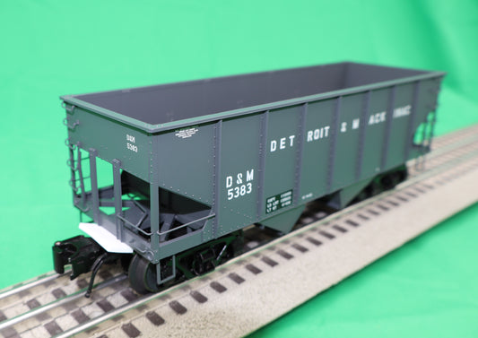 Atlas O 3005825 - Master - 55-Ton Coal Hopper “Detroit & Mackinac” - MrMuffin'sTrains