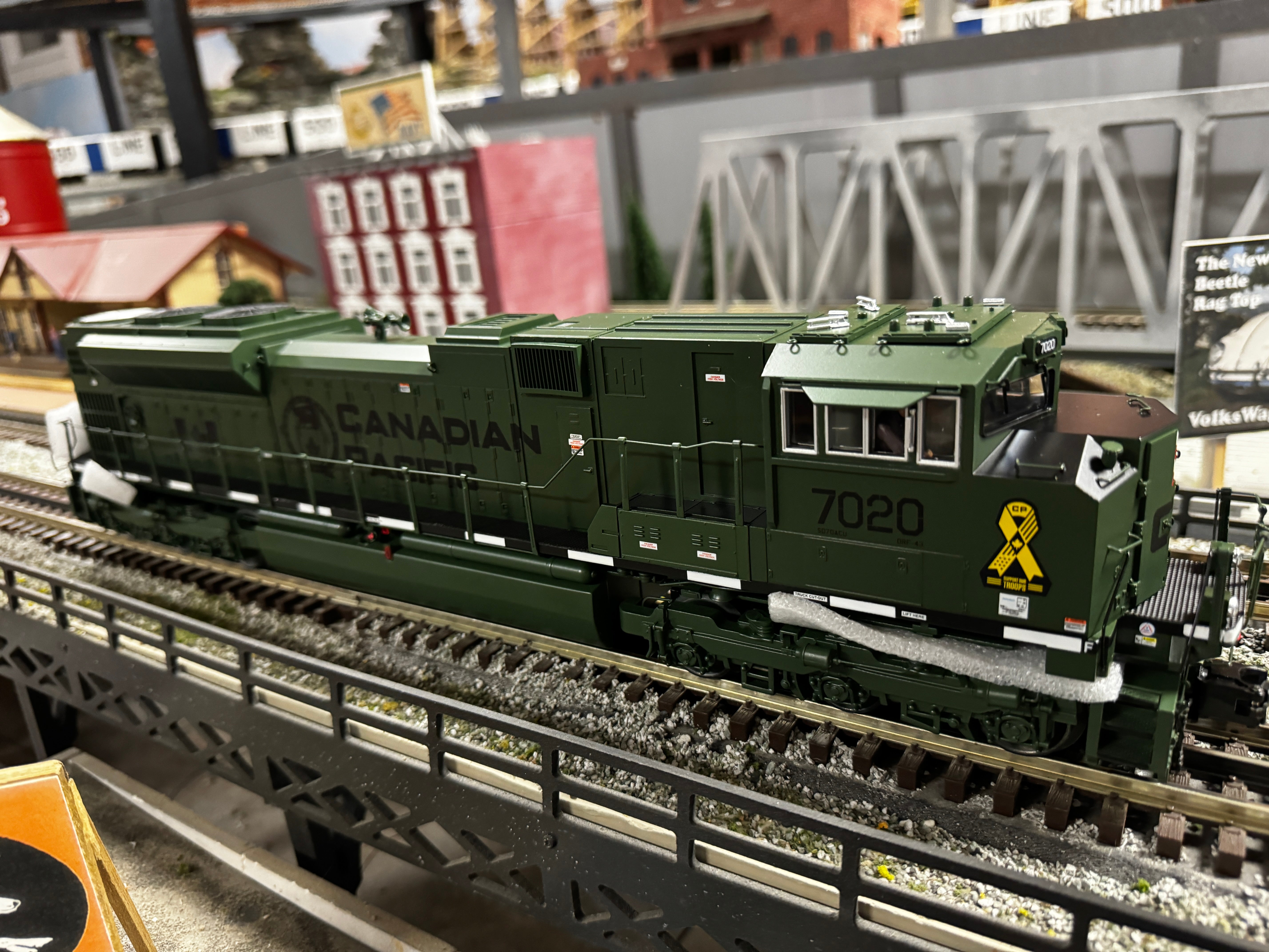 Atlas O 30138143 - Premier - SD70ACe Diesel Locomotive "Canadian Pacific" #7020 w/ PS3