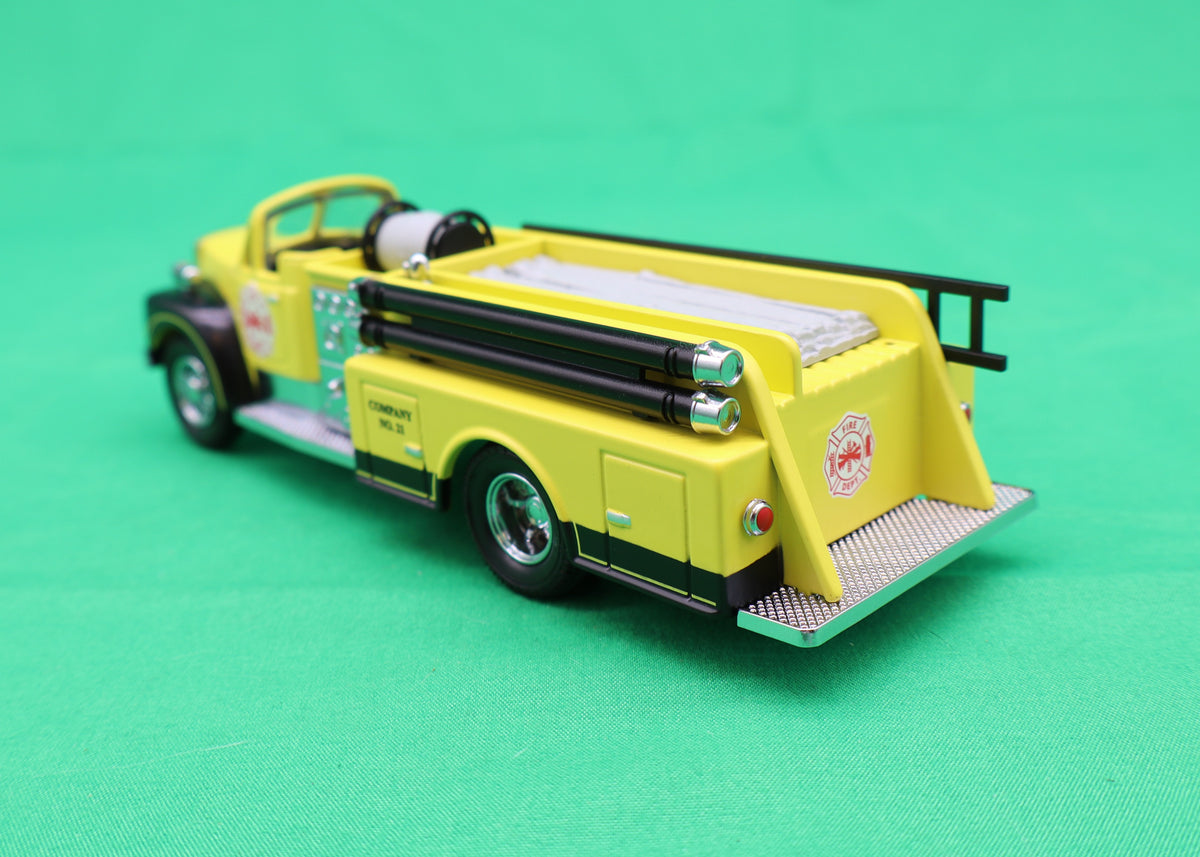 Lionel 2230070 - Fire Truck (Yellow) - MrMuffin'sTrains