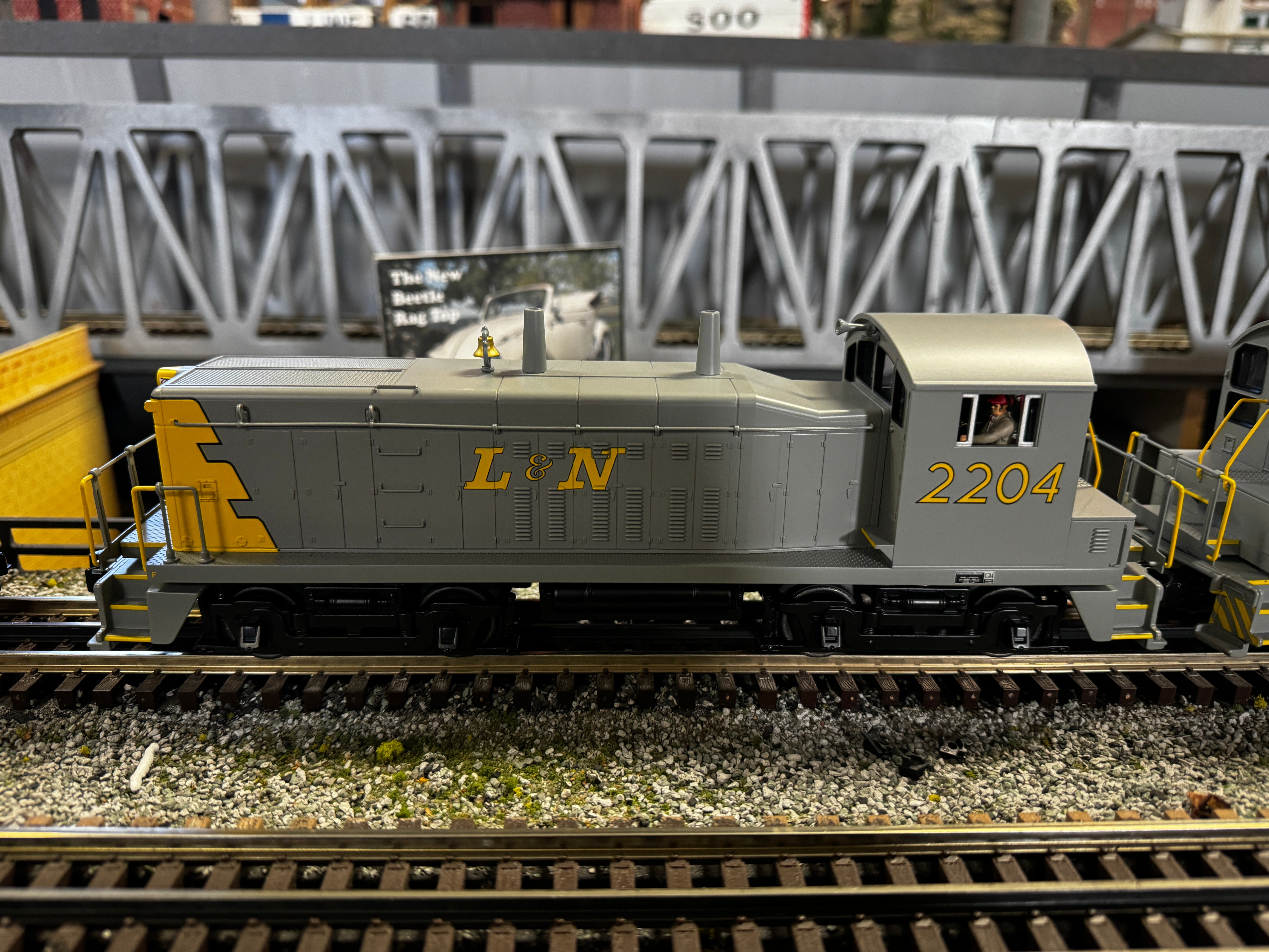 MTH 30-21145-1 - EMD NW-2 Switcher Diesel Engine "Louisville & Nashville" #2204 w/ PS3 - Custom Run for MrMuffin'sTrains