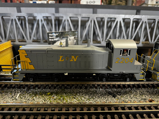 MTH 30-21145-1 - EMD NW-2 Switcher Diesel Engine "Louisville & Nashville" #2204 w/ PS3 - Custom Run for MrMuffin'sTrains - MrMuffin'sTrains