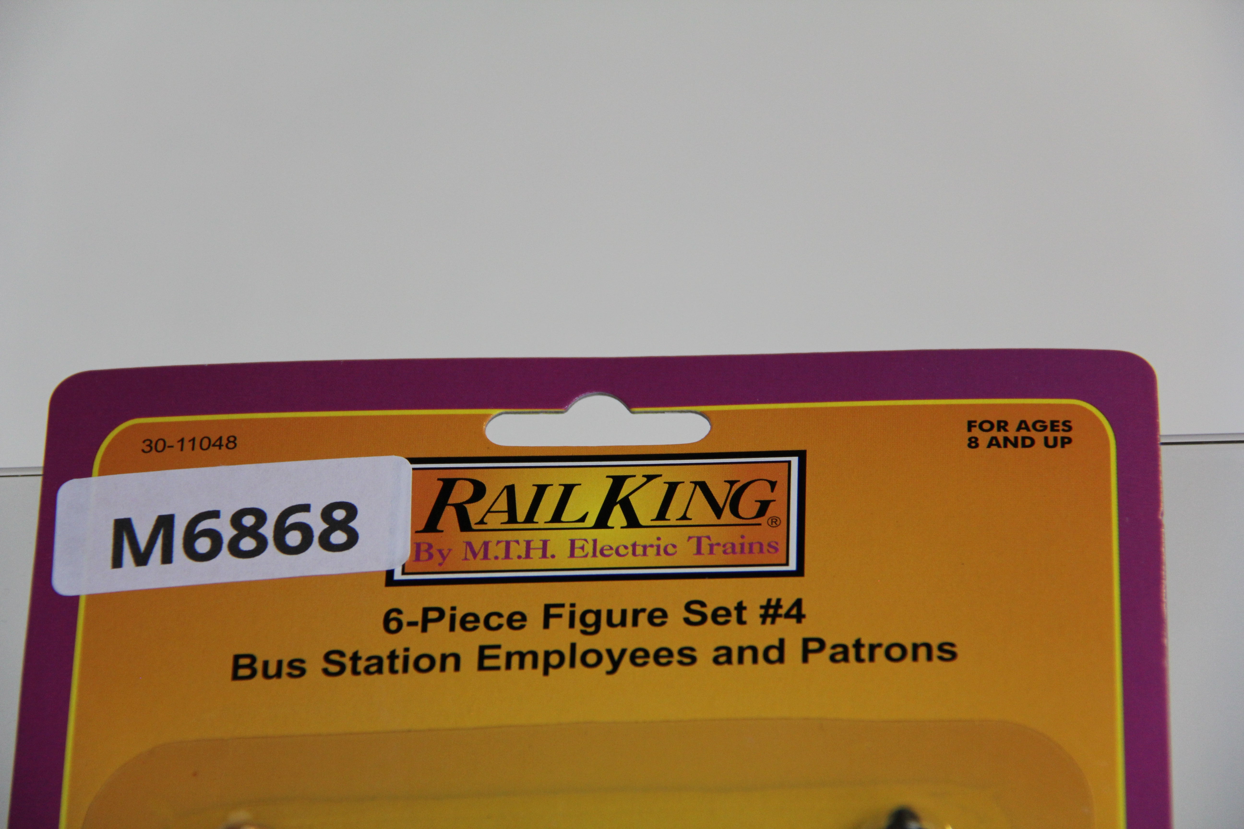 Rail King 30-11048 Bus Station Employees and Patrons-Second hand-M6868