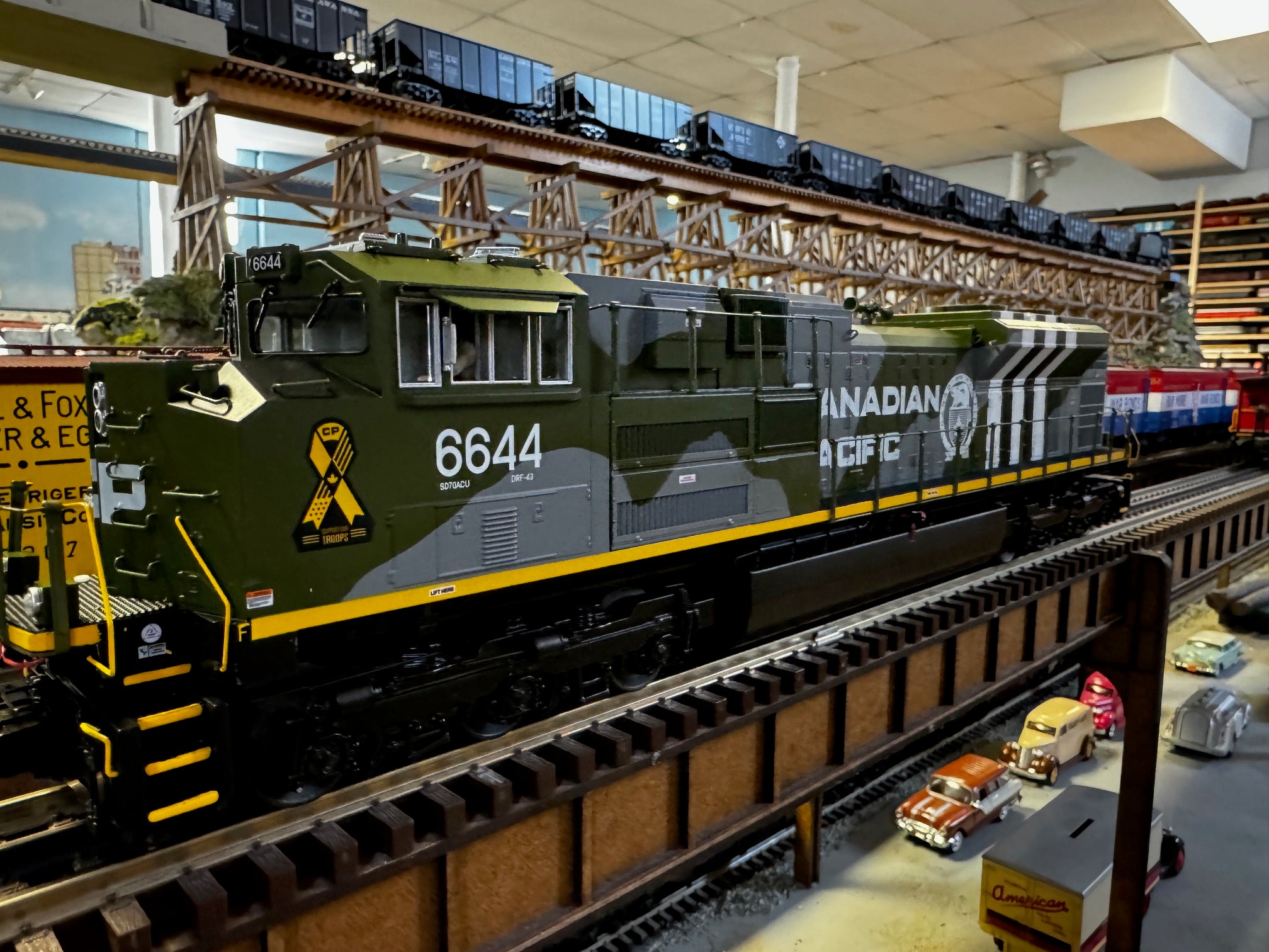 Atlas O 30138145 - Premier - SD70ACe Diesel Locomotive "Canadian Pacific" #6644 w/ PS3