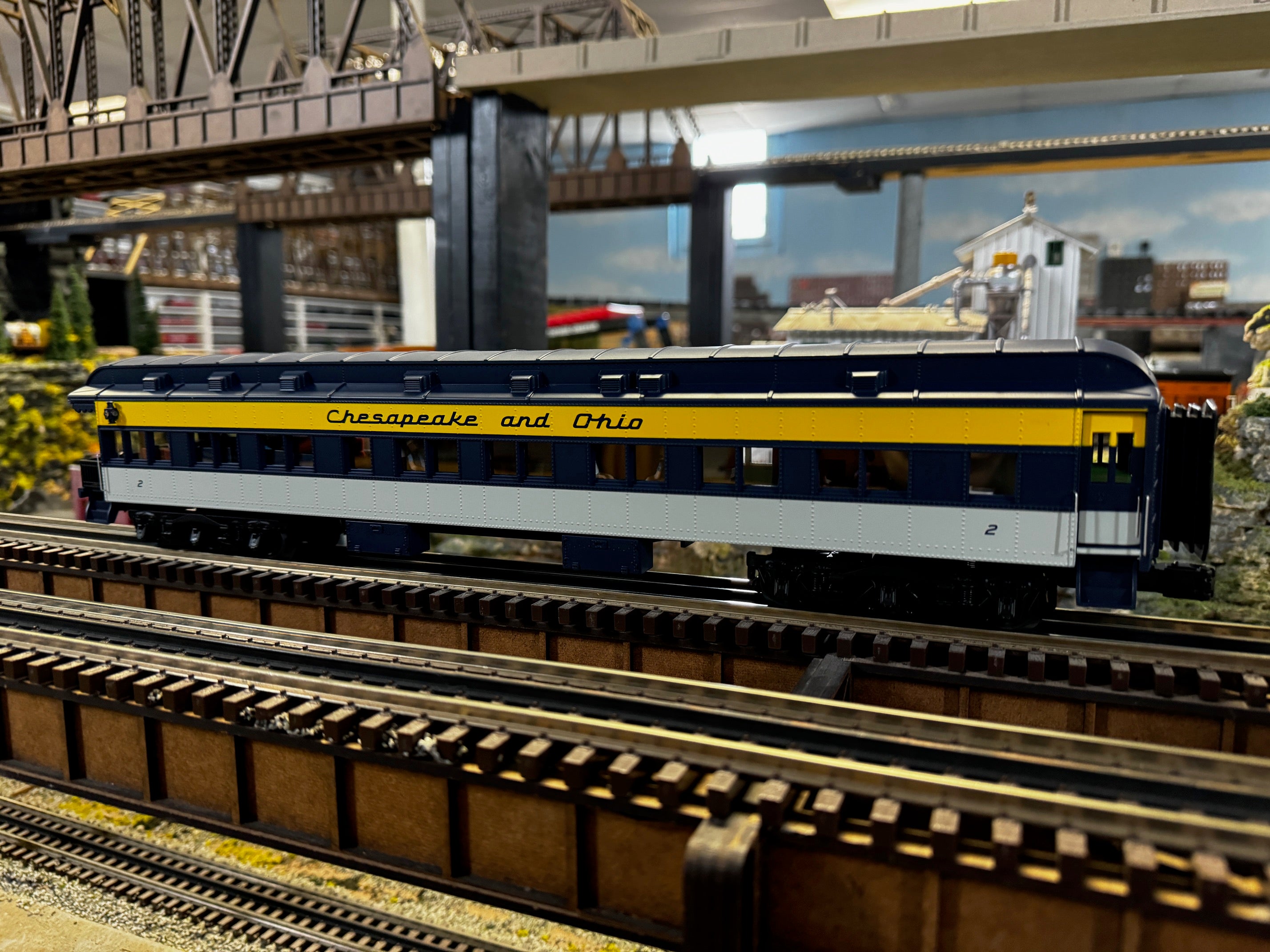 Lionel 2327030 - 18" Passenger Car "Chesapeake & Ohio" (2-Car) Set C #FORT EUSTIS/#2